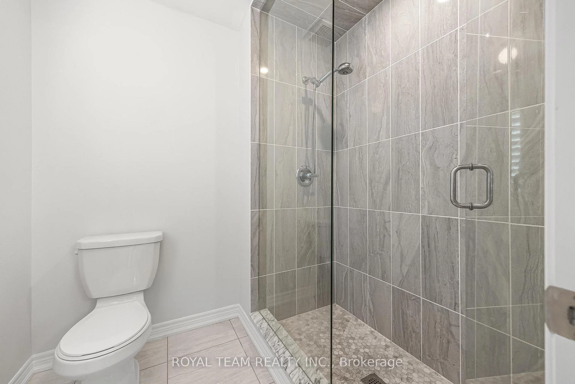 Photo 31 of 636 Mcgregor Farm Trail, Newmarket, Glenway Estates — HOMEH