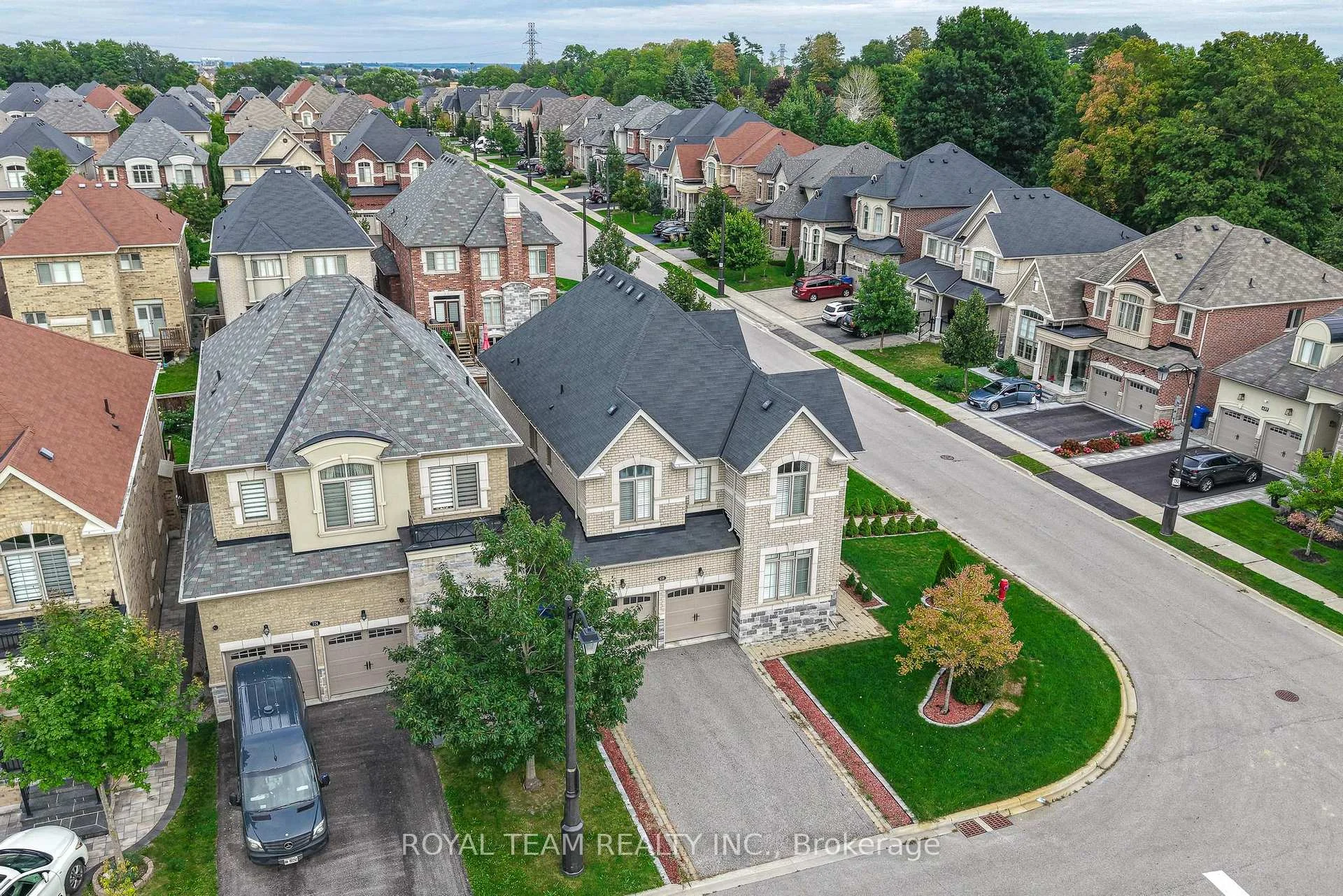 Photo 56 of 636 Mcgregor Farm Trail, Newmarket, Glenway Estates — HOMEH