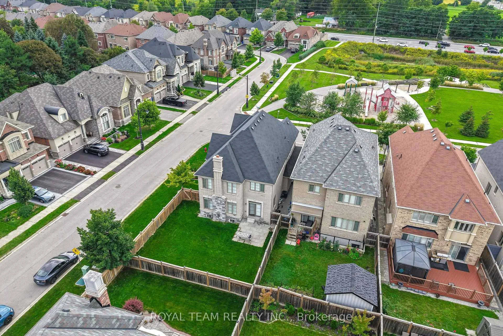 Photo 59 of 636 Mcgregor Farm Trail, Newmarket, Glenway Estates — HOMEH