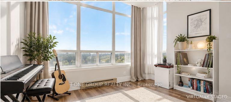 Photo 14 of Unit Ph6, 22 Clarissa Drive, Richmond Hill, Harding — HOMEH
