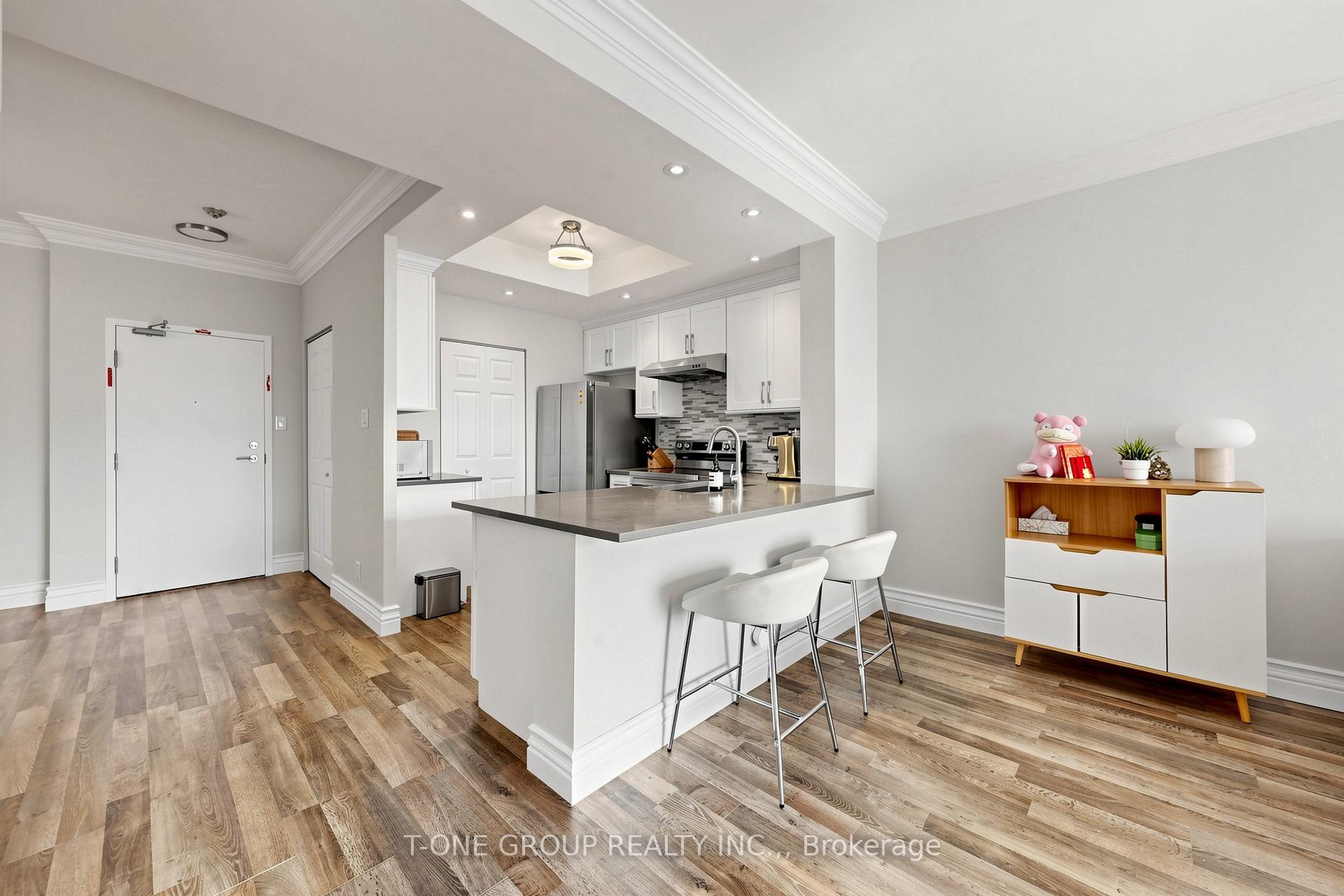 Photo 27 of Unit Ph6, 22 Clarissa Drive, Richmond Hill, Harding — HOMEH