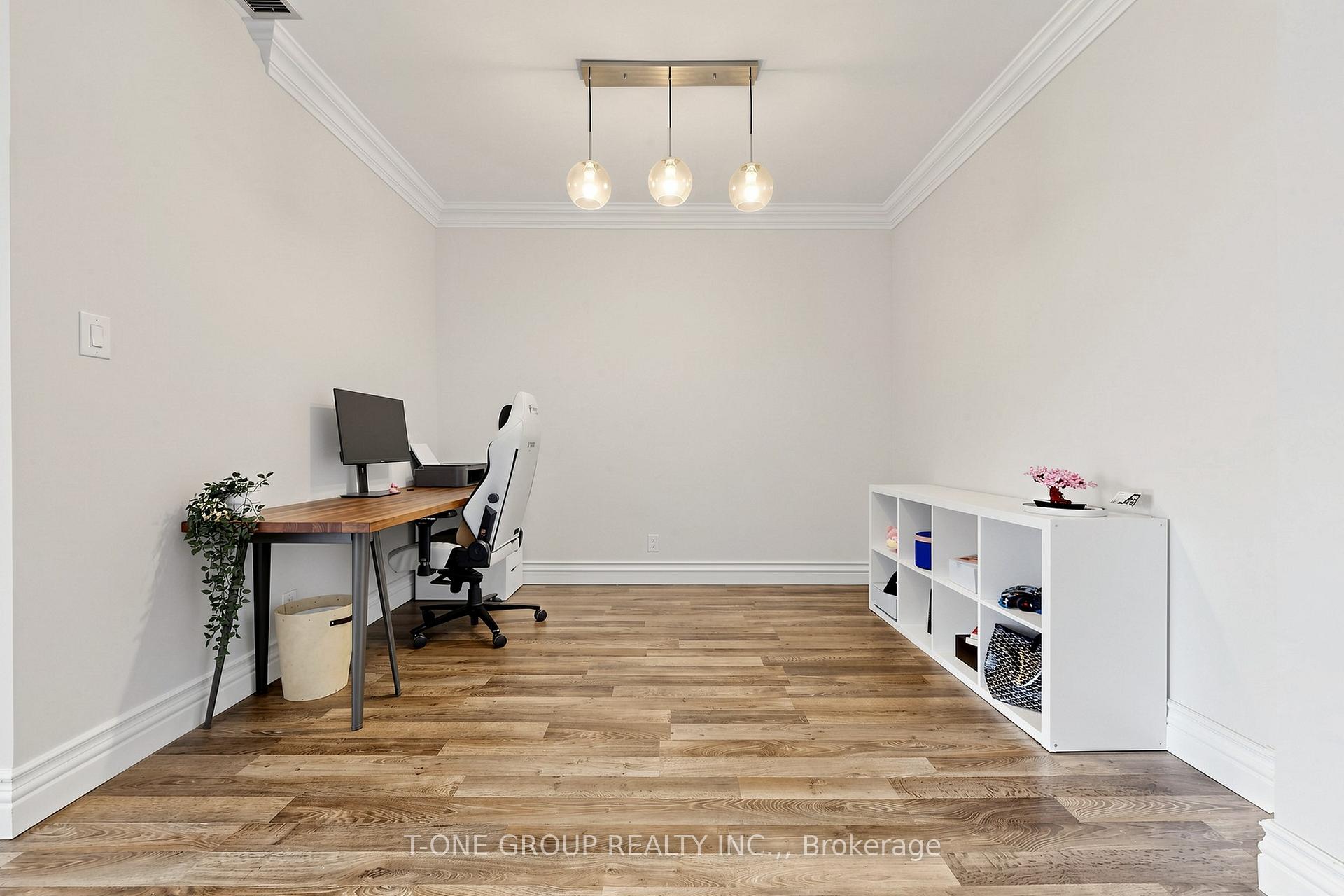Photo 29 of Unit Ph6, 22 Clarissa Drive, Richmond Hill, Harding — HOMEH