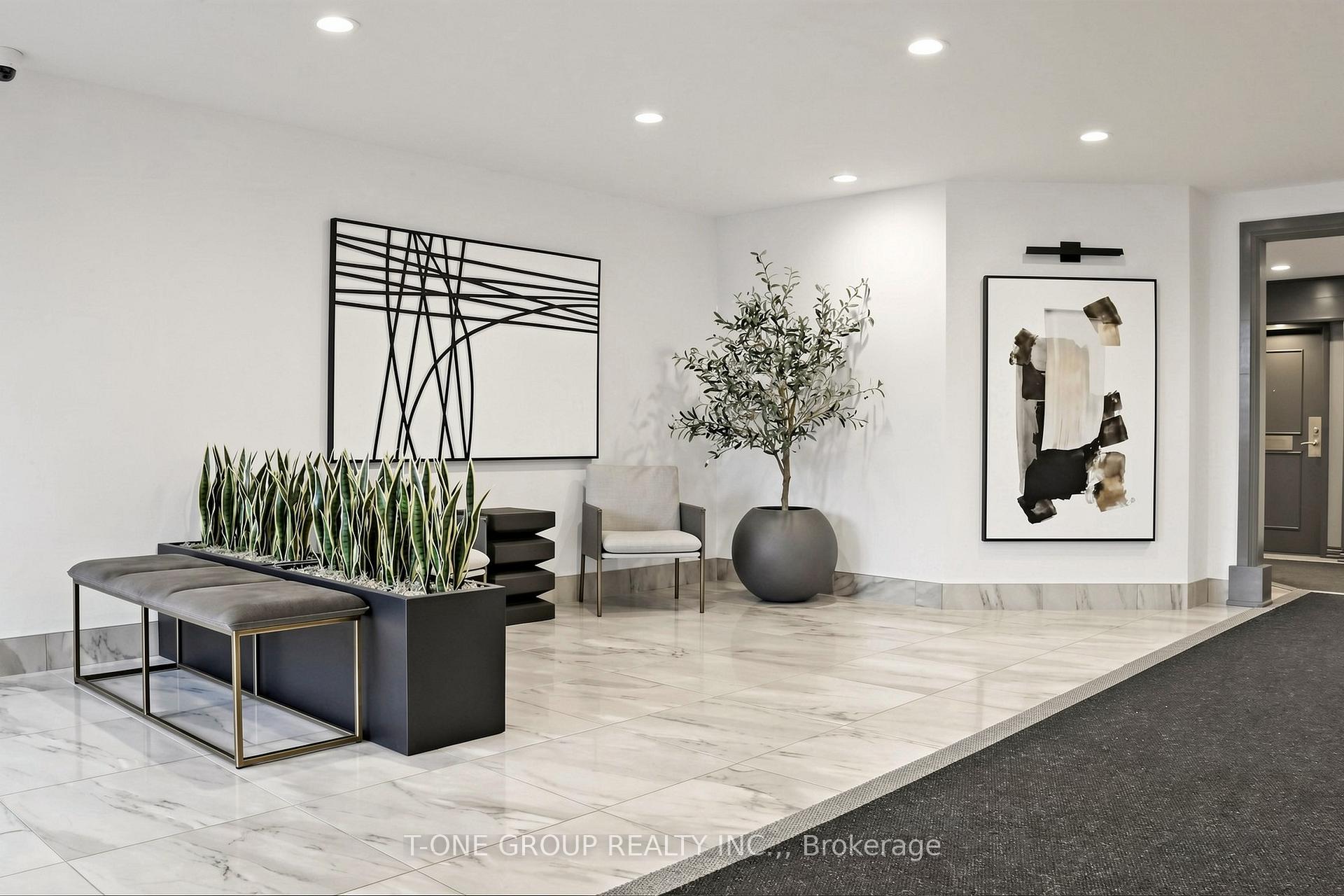 Photo 38 of Unit Ph6, 22 Clarissa Drive, Richmond Hill, Harding — HOMEH