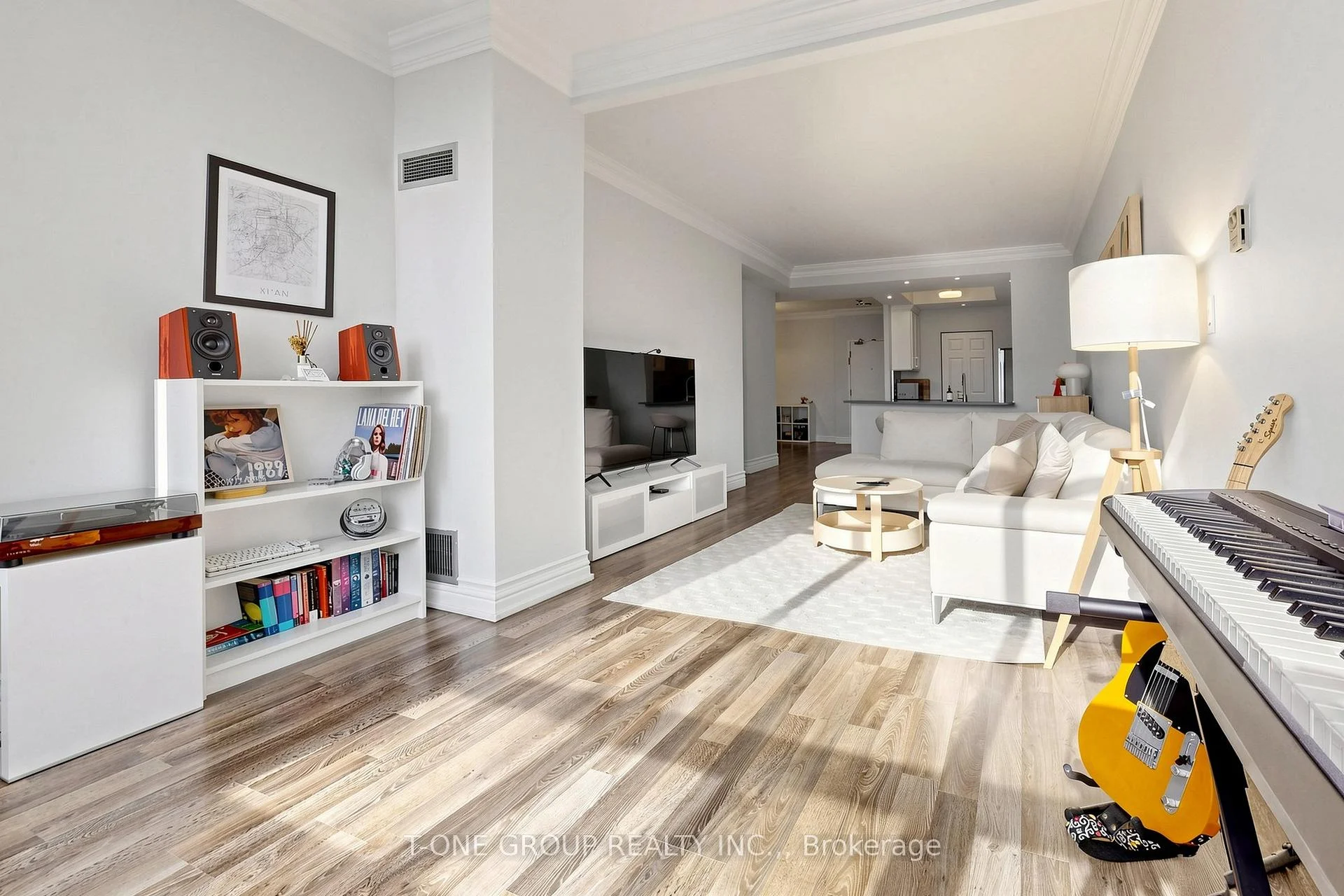 Photo 10 of Unit Ph6, 22 Clarissa Drive, Richmond Hill, Harding — HOMEH