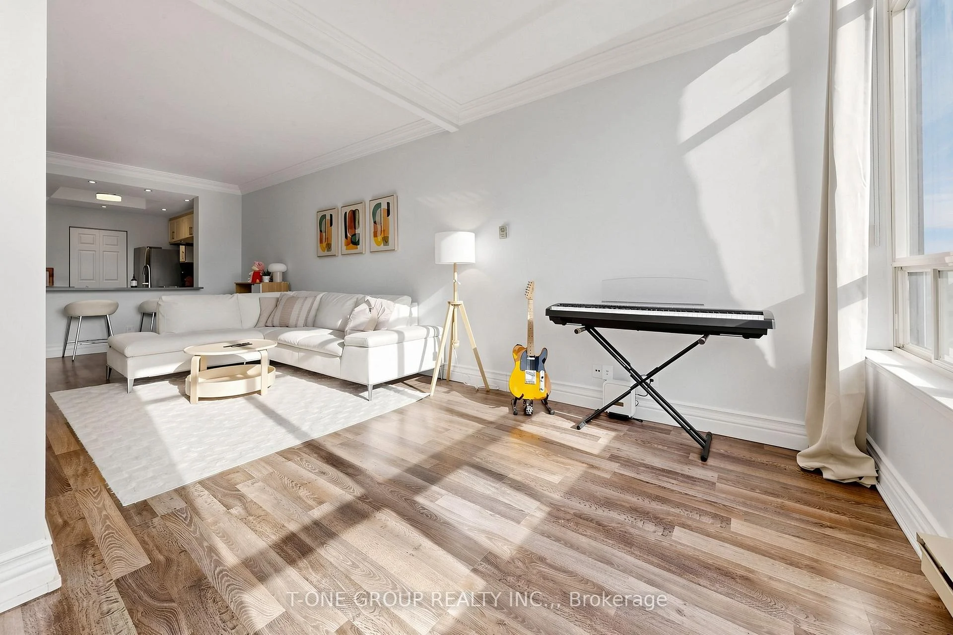 Photo 11 of Unit Ph6, 22 Clarissa Drive, Richmond Hill, Harding — HOMEH