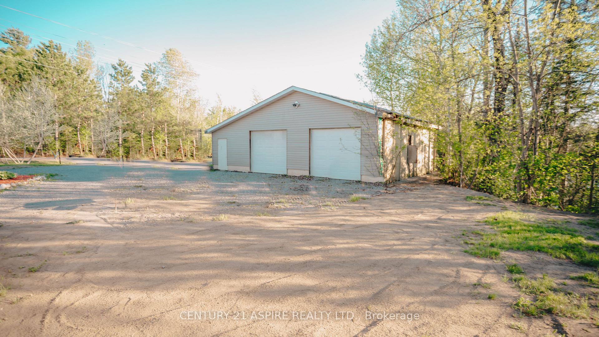 Photo 2 of 84 Sandy Beach Road, Laurentian Valley, Laurentian Valley — HOMEH