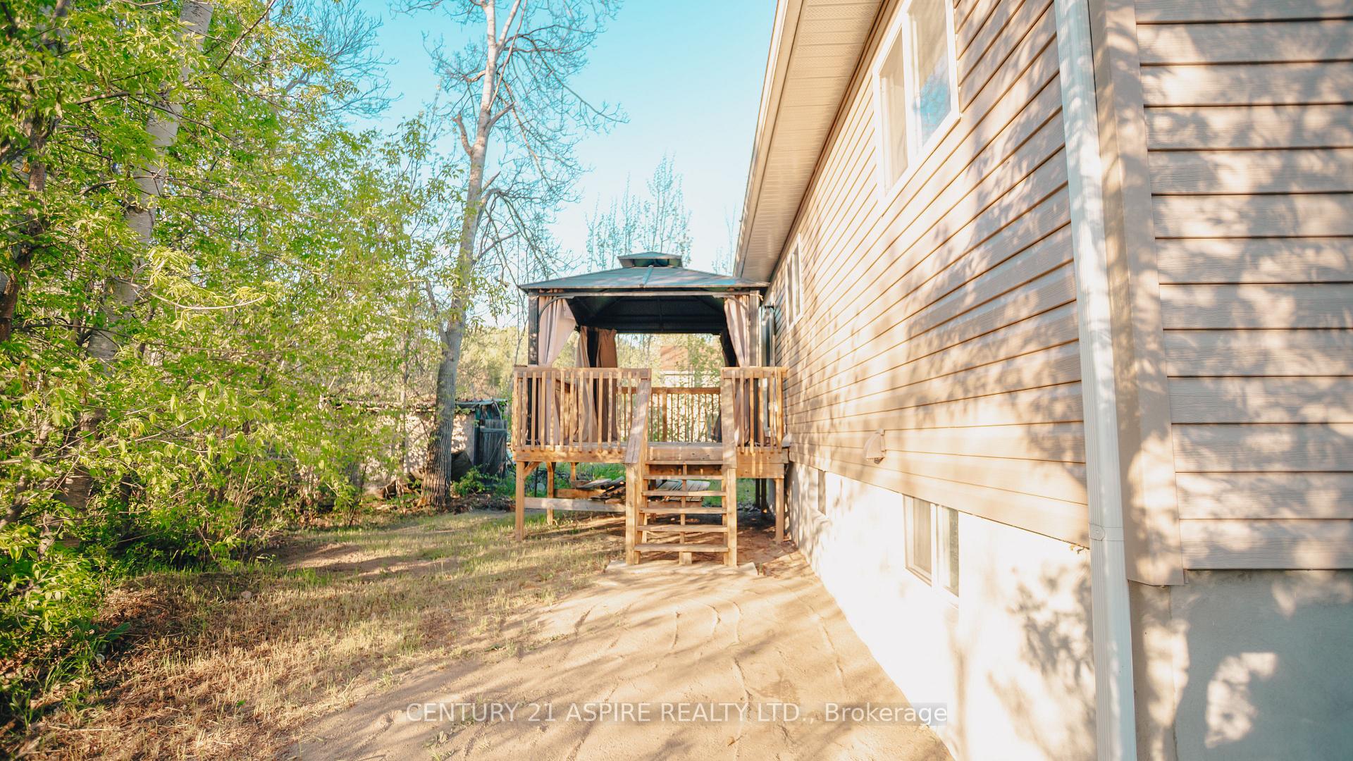 Photo 29 of 84 Sandy Beach Road, Laurentian Valley, Laurentian Valley — HOMEH
