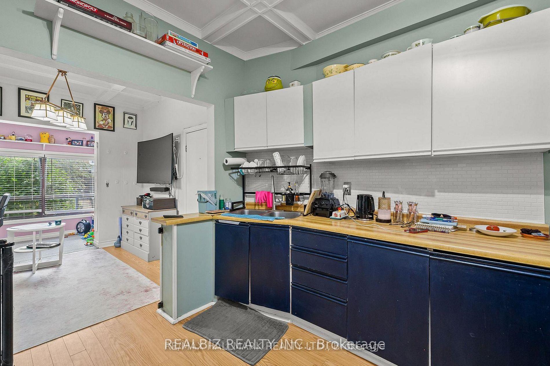 Photo 8 of 159 Parkmount Road, Toronto, Greenwood-Coxwell — HOMEH