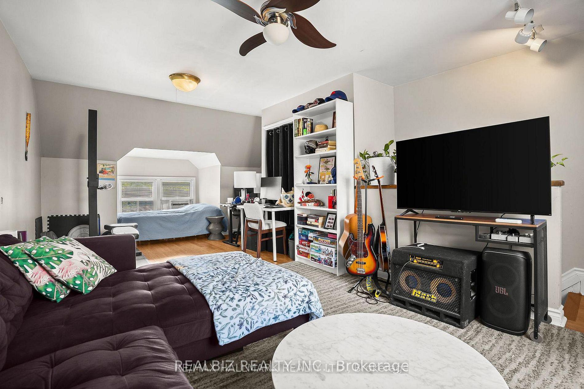 Photo 32 of 159 Parkmount Road, Toronto, Greenwood-Coxwell — HOMEH