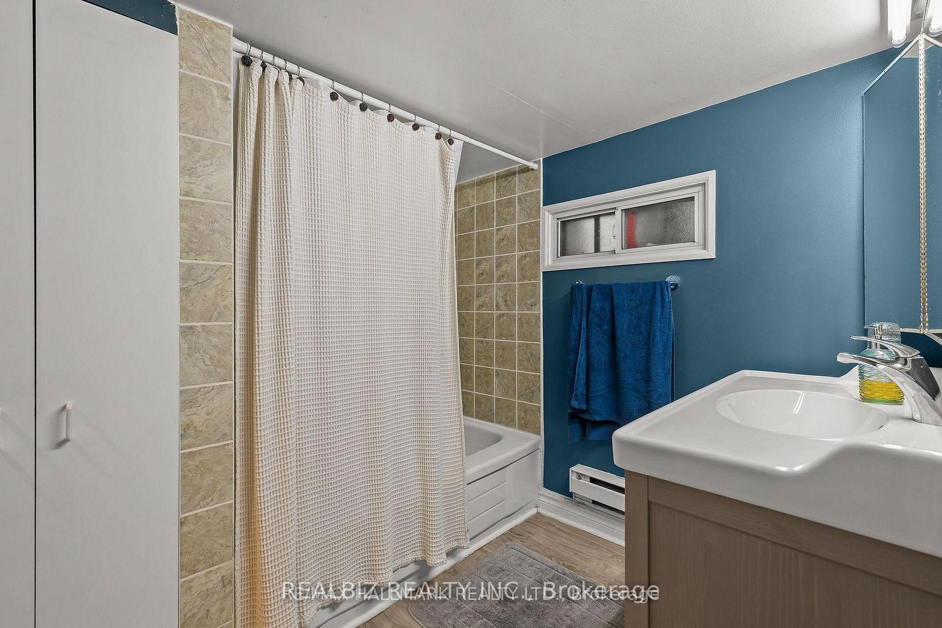 Photo 44 of 159 Parkmount Road, Toronto, Greenwood-Coxwell — HOMEH
