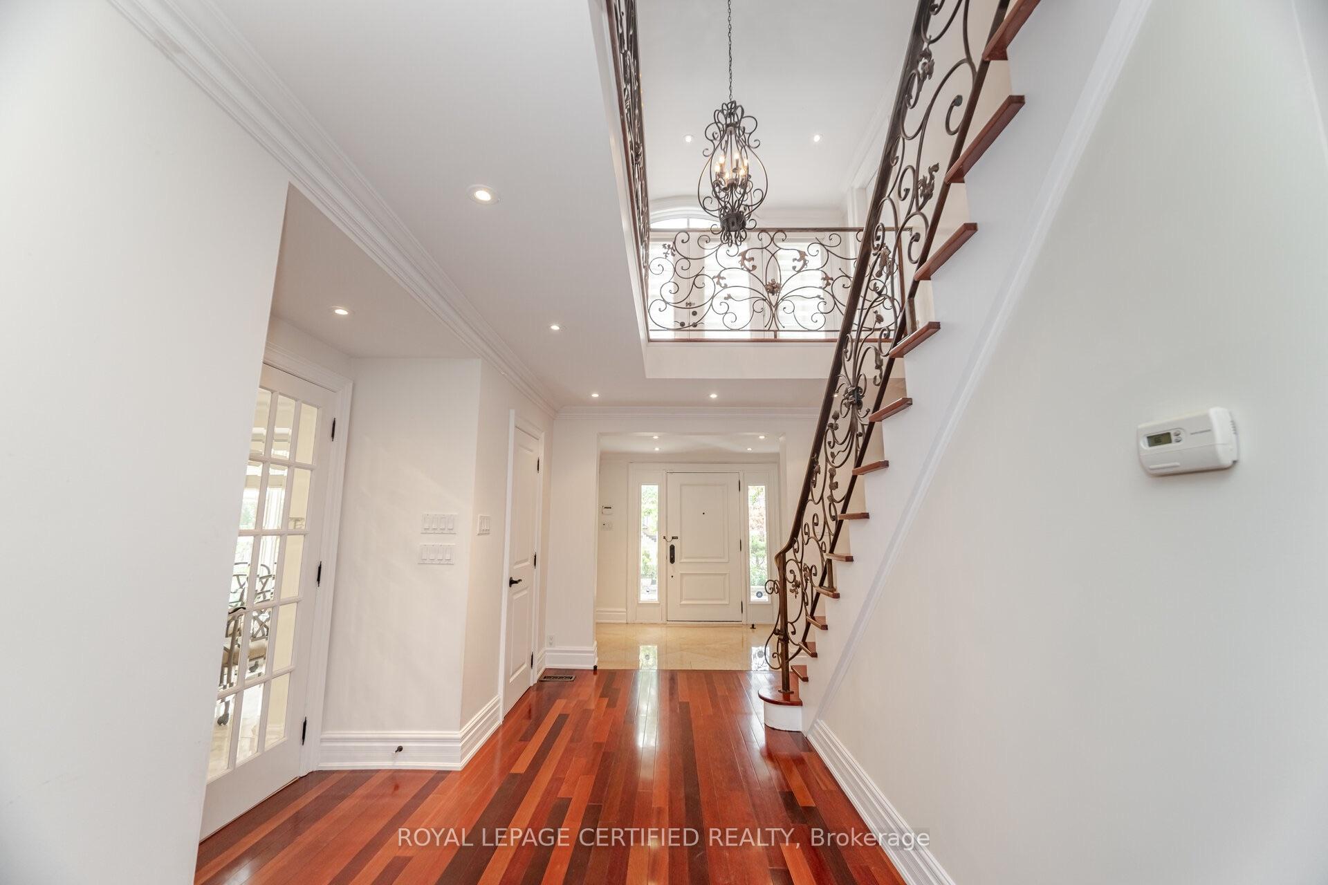 Photo 7 of 2197 Courrier Lane, Mississauga, Erindale — HOMEH