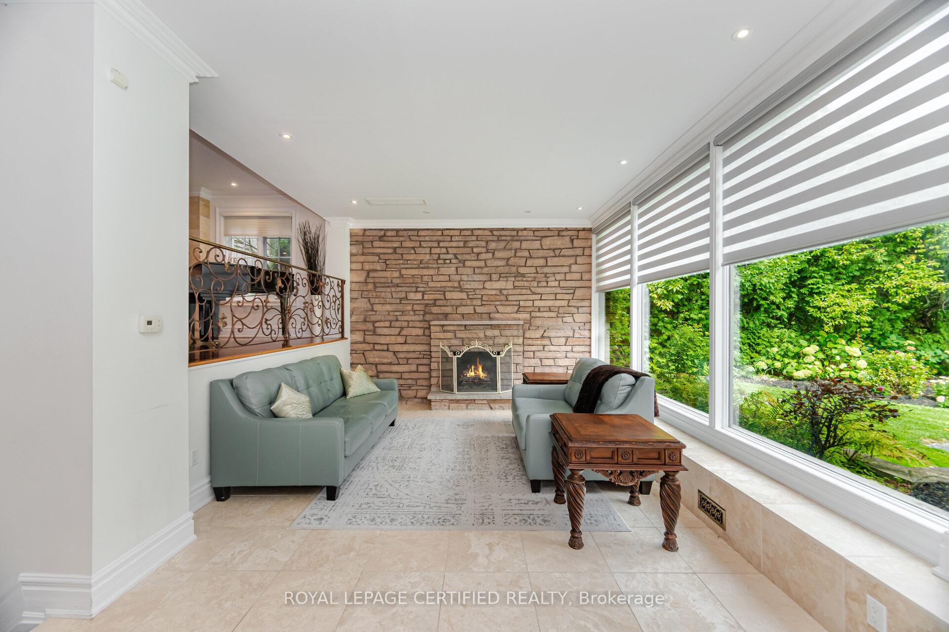 Photo 12 of 2197 Courrier Lane, Mississauga, Erindale — HOMEH