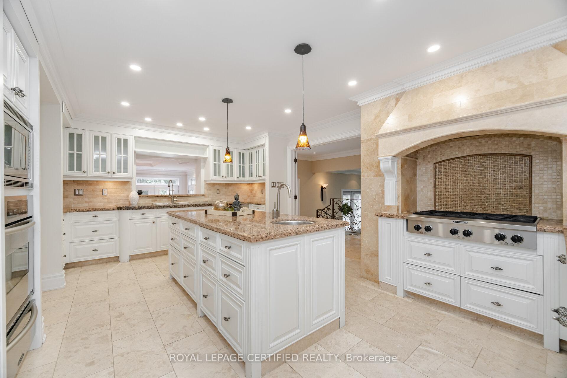 Photo 14 of 2197 Courrier Lane, Mississauga, Erindale — HOMEH