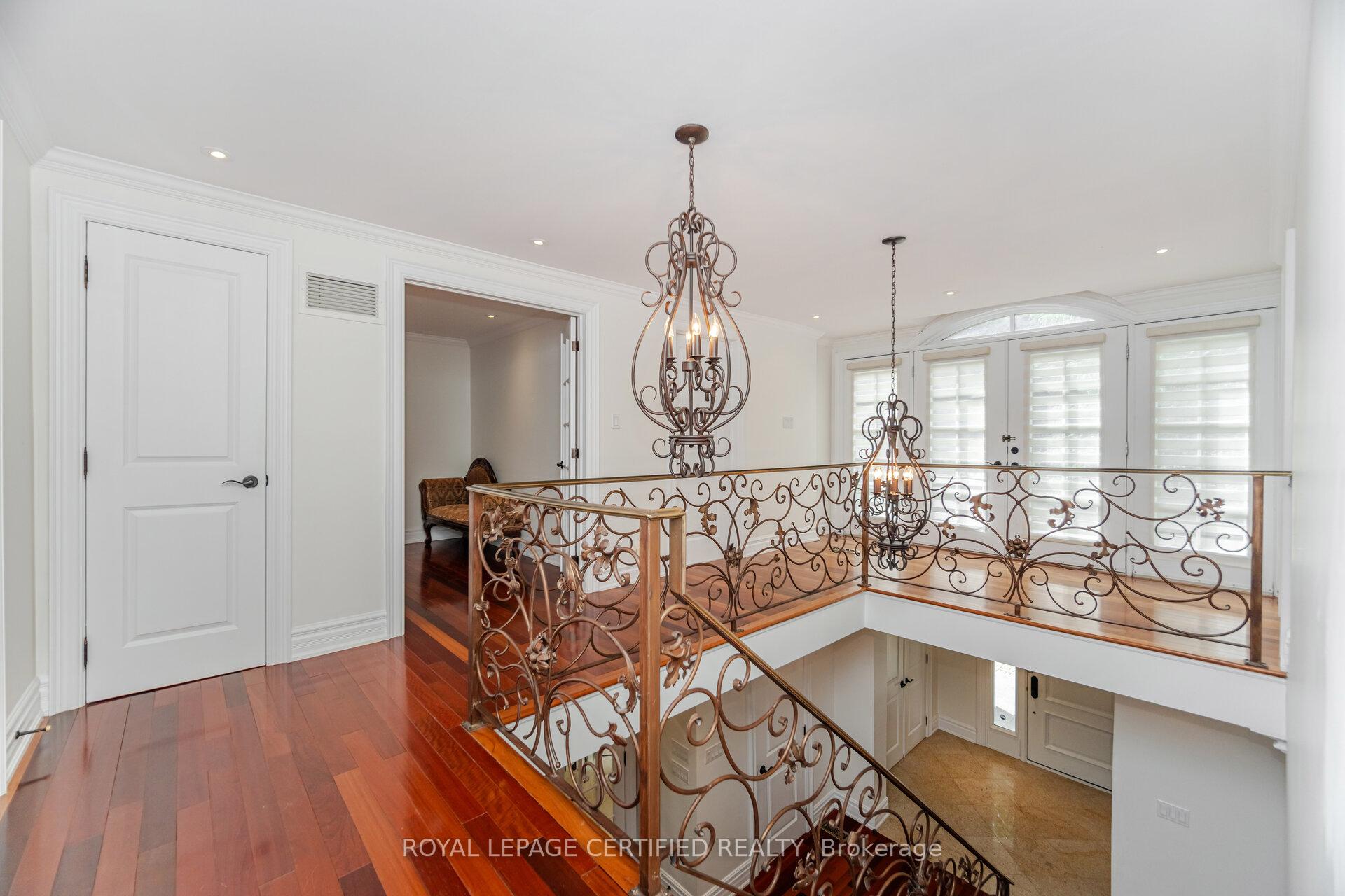 Photo 20 of 2197 Courrier Lane, Mississauga, Erindale — HOMEH