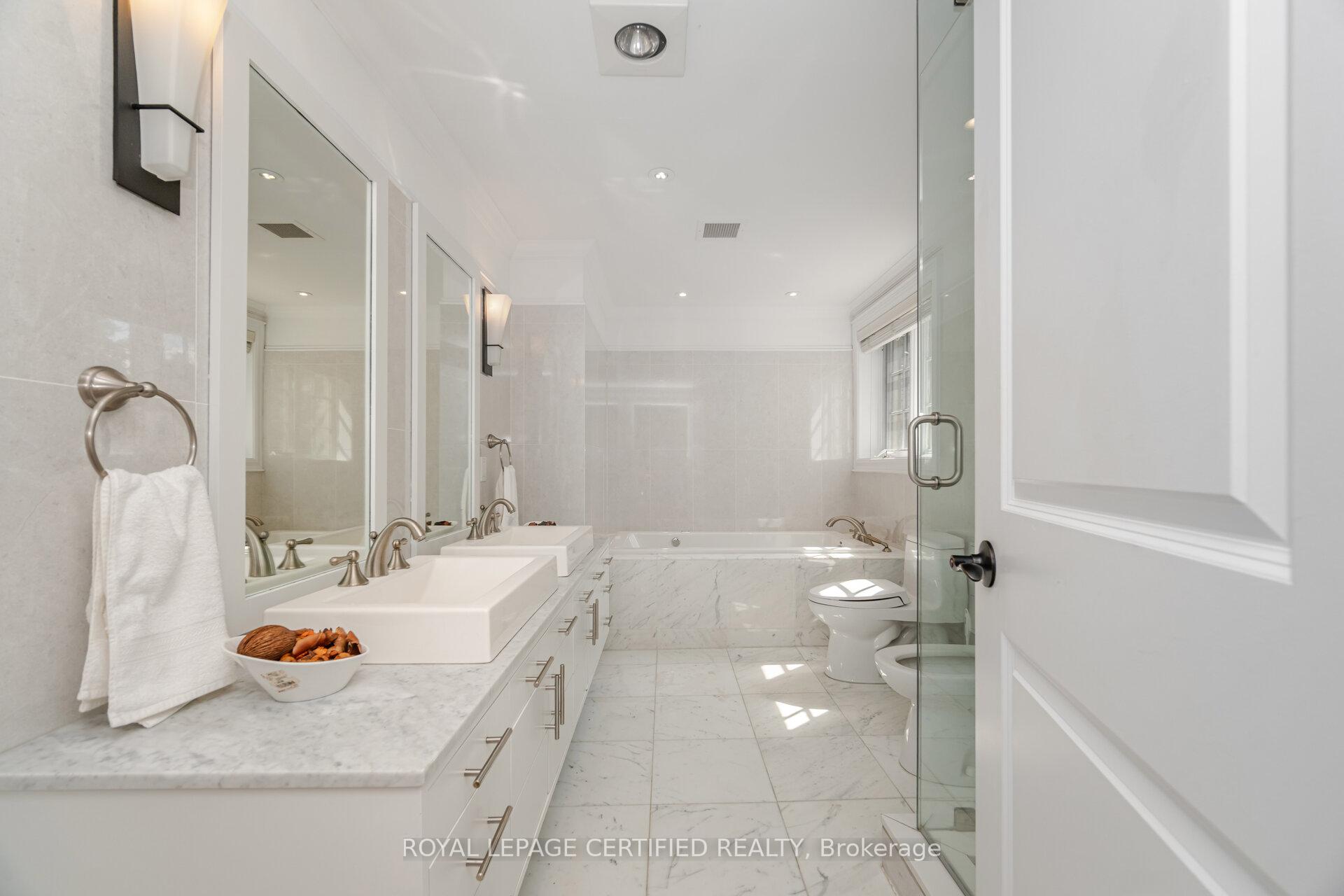Photo 28 of 2197 Courrier Lane, Mississauga, Erindale — HOMEH