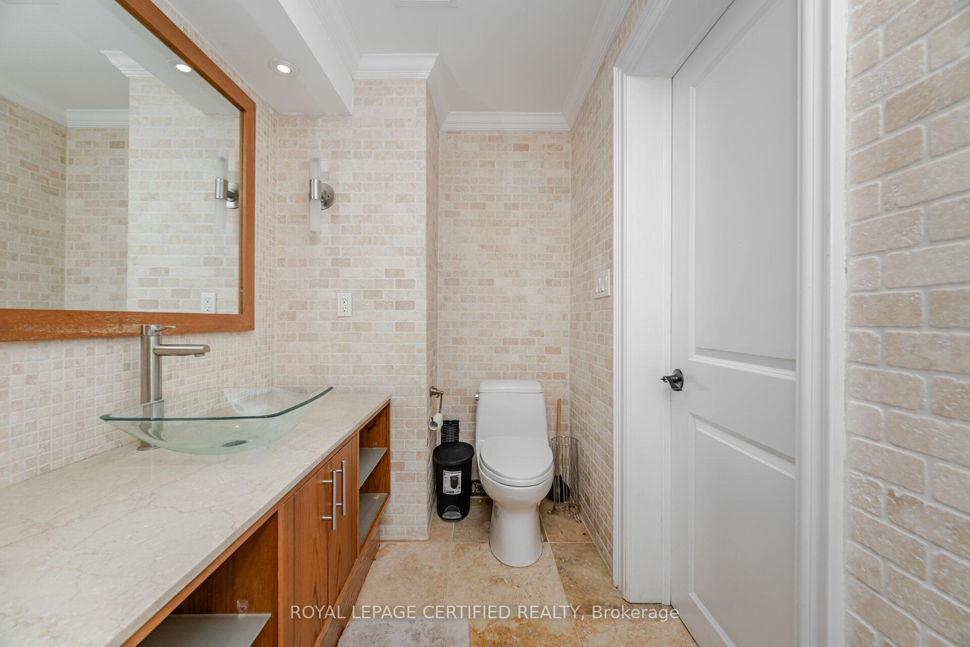 Photo 35 of 2197 Courrier Lane, Mississauga, Erindale — HOMEH