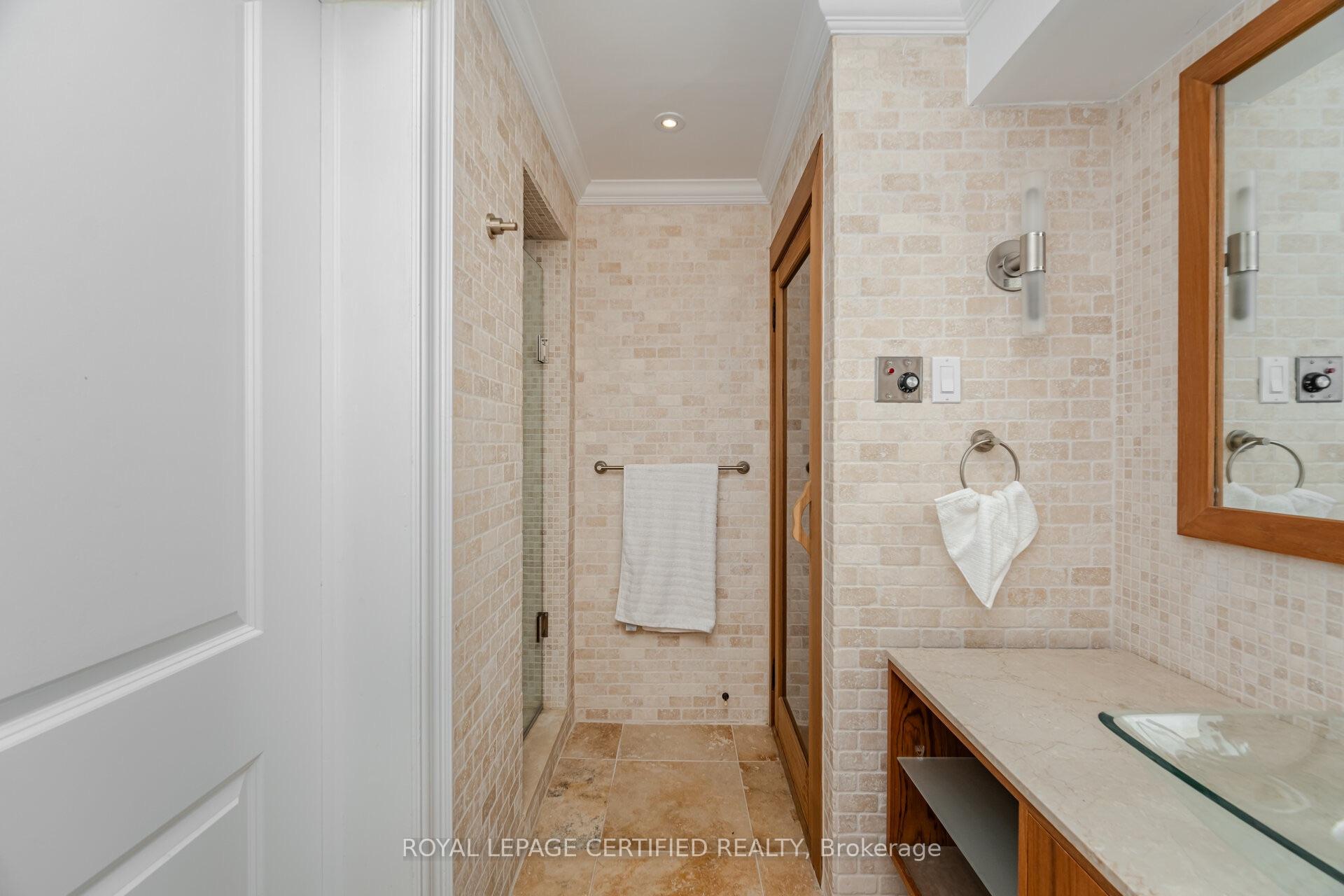 Photo 36 of 2197 Courrier Lane, Mississauga, Erindale — HOMEH