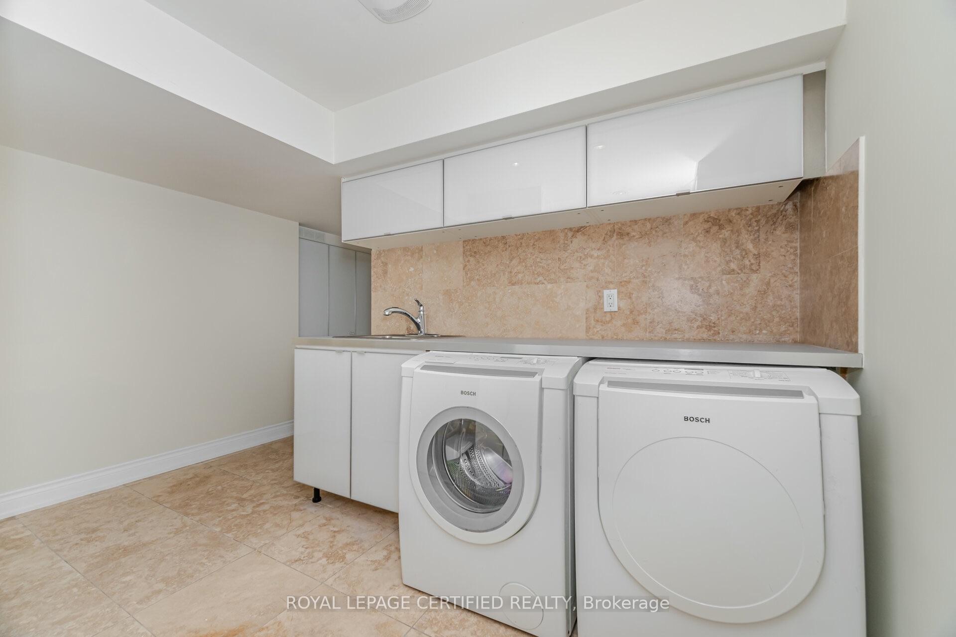 Photo 38 of 2197 Courrier Lane, Mississauga, Erindale — HOMEH