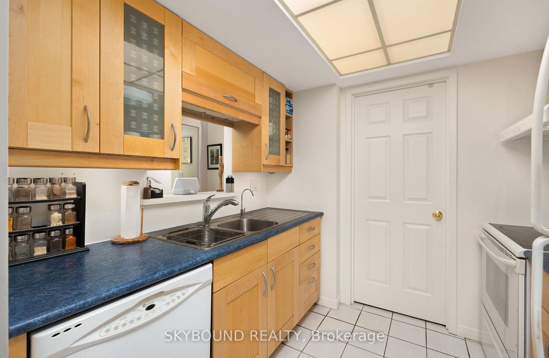 Photo 4 of Unit 2706, 5 Concorde Place, North York, Banbury-Don Mills — HOMEH