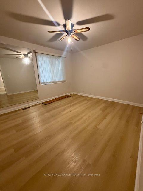 Photo 11 of 2 Yewfield Crescent, North York, Banbury-Don Mills — HOMEH