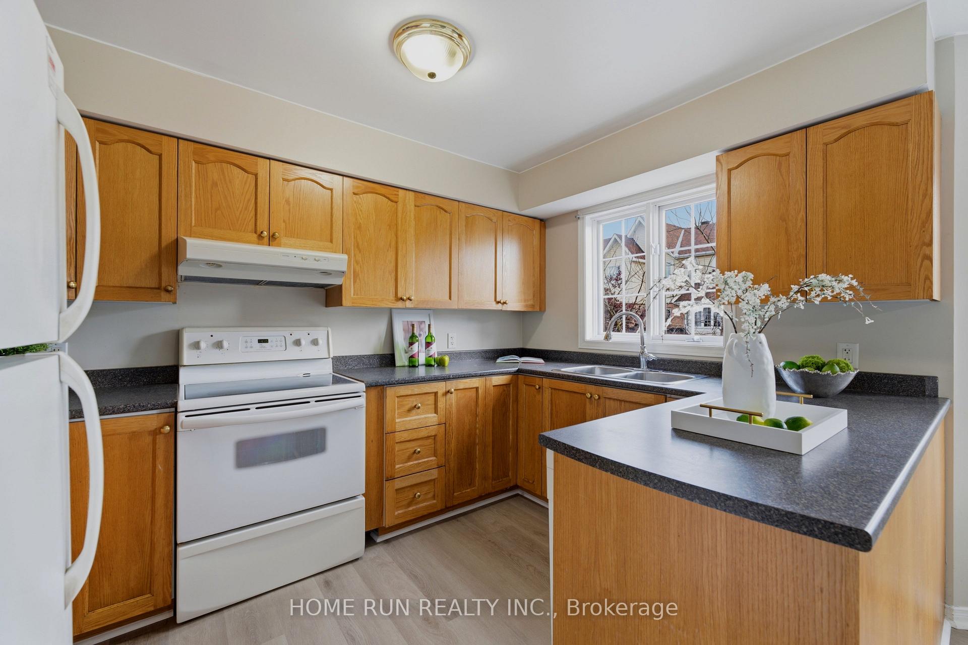 Photo 23 of 2632 Palings Private, Ottawa, Emerald Woods/Sawmill Creek — HOMEH