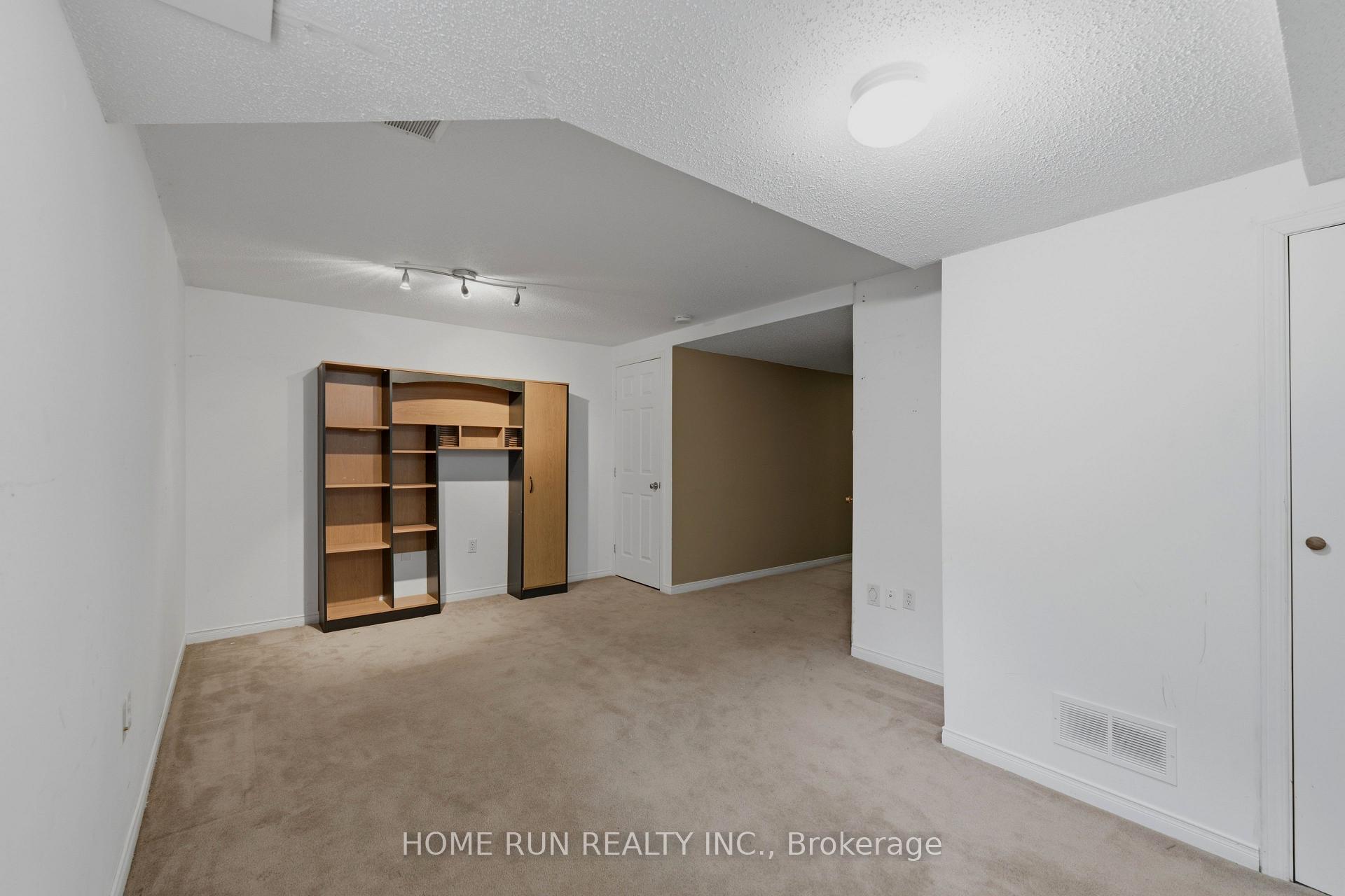 Photo 42 of 2632 Palings Private, Ottawa, Emerald Woods/Sawmill Creek — HOMEH