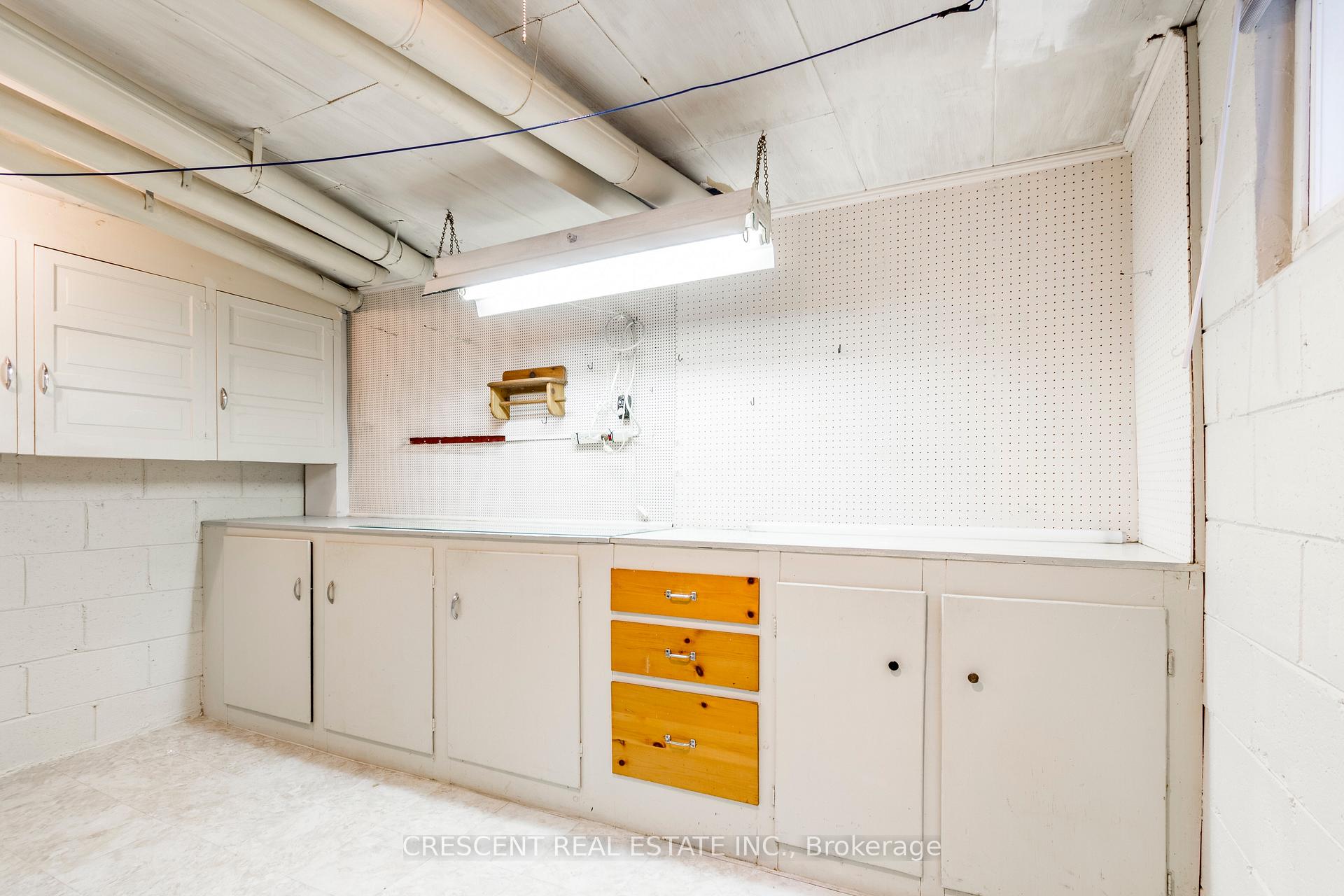 Photo 11 of Unit LOWER, 14 Claymore Drive, Etobicoke, Stonegate-Queensway — HOMEH