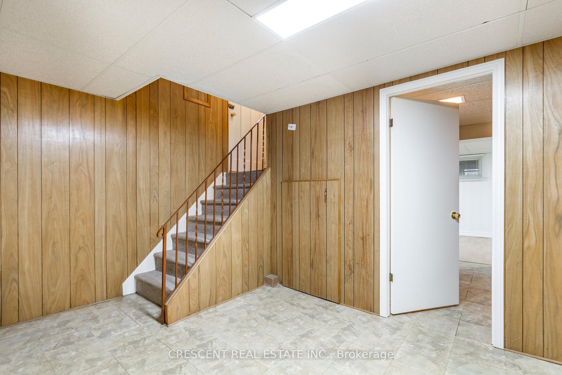 Photo 12 of Unit LOWER, 14 Claymore Drive, Etobicoke, Stonegate-Queensway — HOMEH