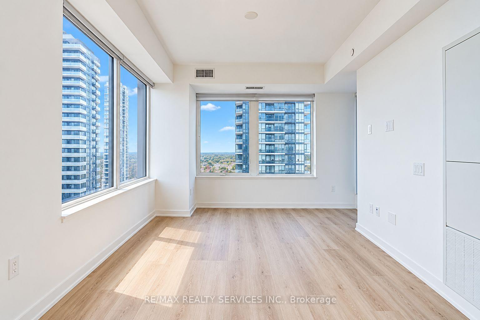 Photo 4 of Unit 2408, 395 Square One Drive, Mississauga, City Centre — HOMEH