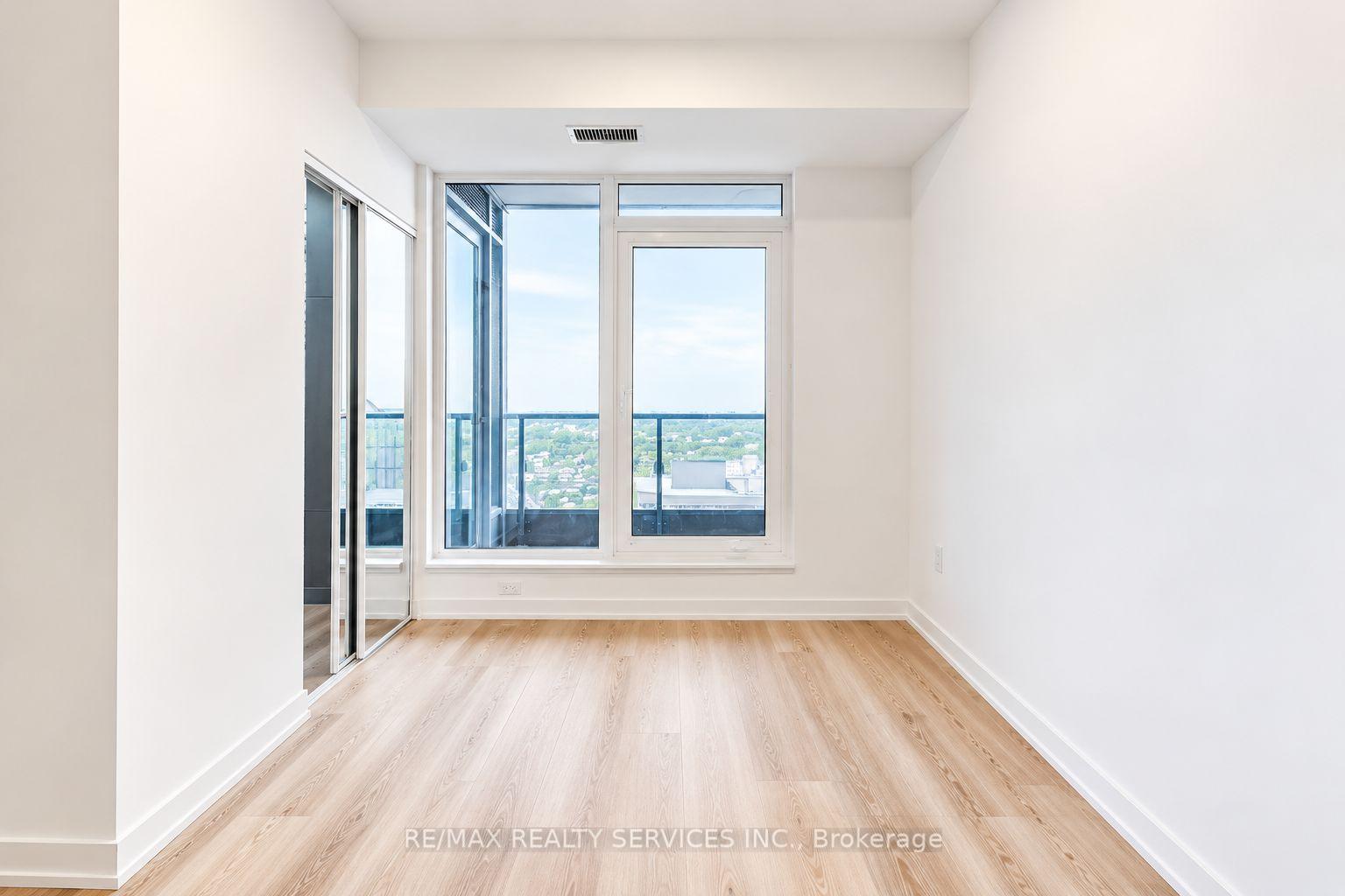 Photo 6 of Unit 2408, 395 Square One Drive, Mississauga, City Centre — HOMEH