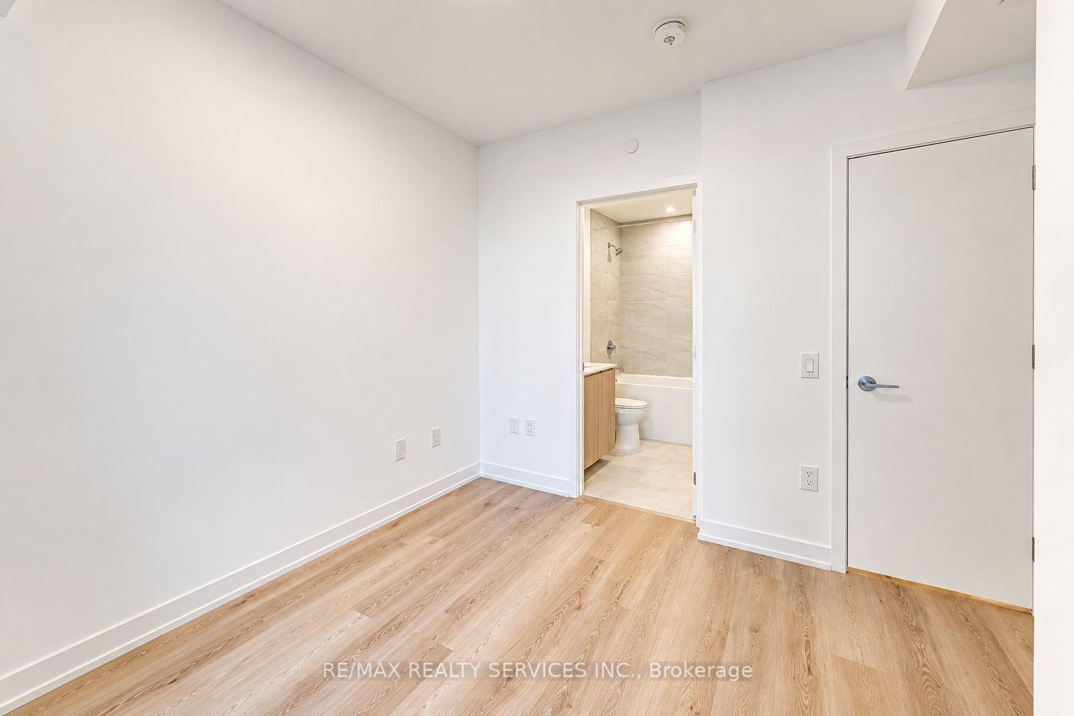Photo 7 of Unit 2408, 395 Square One Drive, Mississauga, City Centre — HOMEH