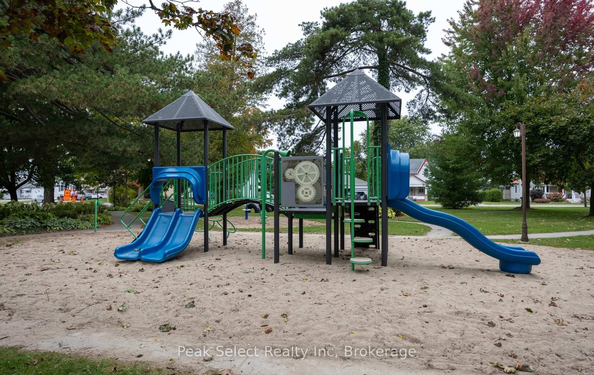 Photo 3 of 103 Park Street, South Huron, Exeter — HOMEH