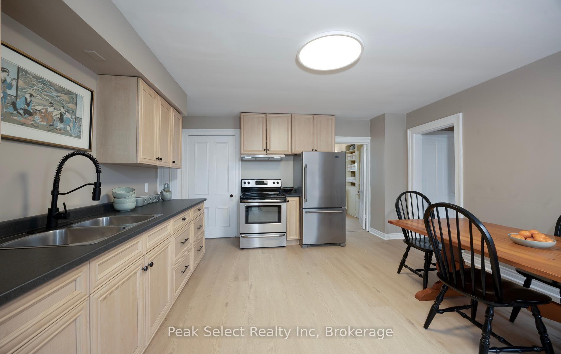 Photo 9 of 103 Park Street, South Huron, Exeter — HOMEH