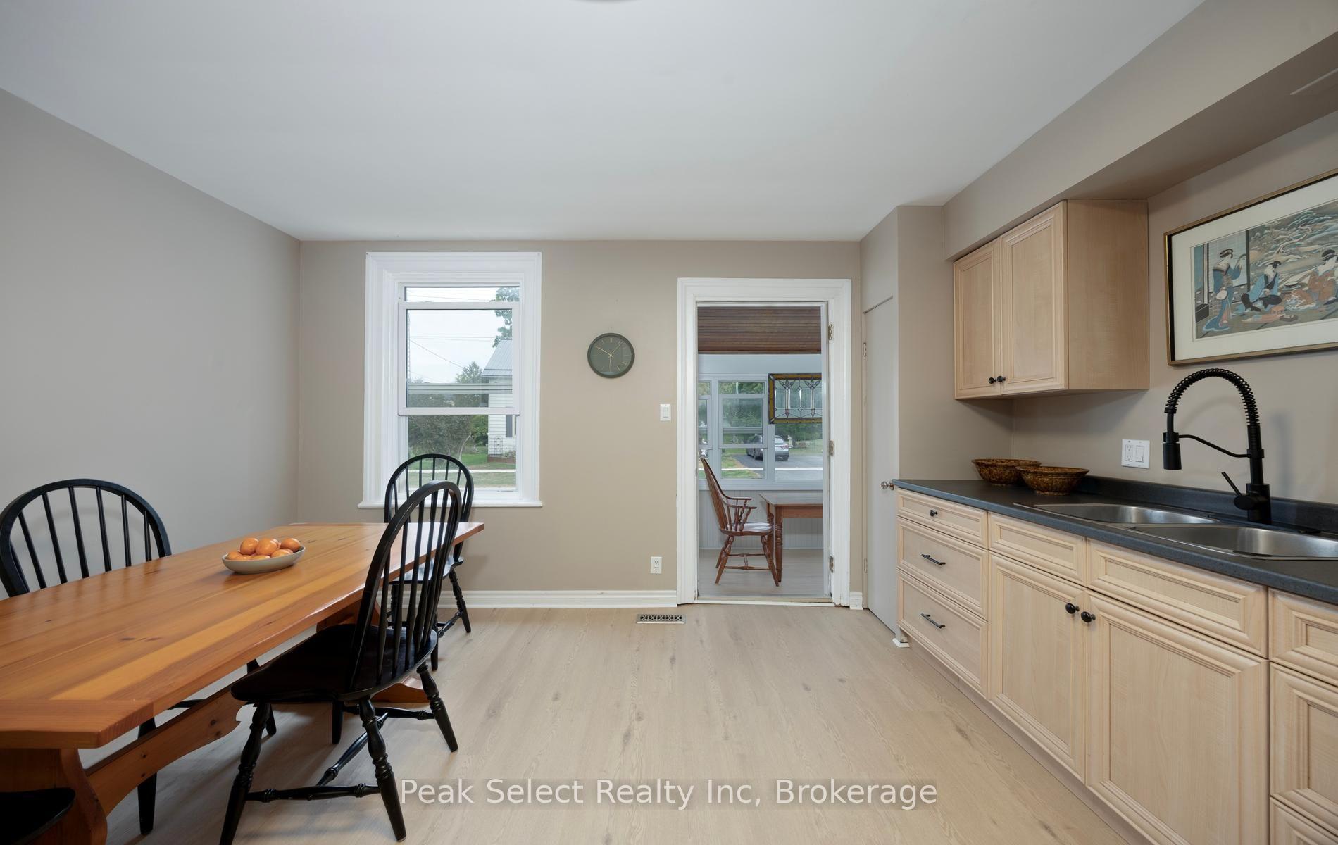 Photo 10 of 103 Park Street, South Huron, Exeter — HOMEH