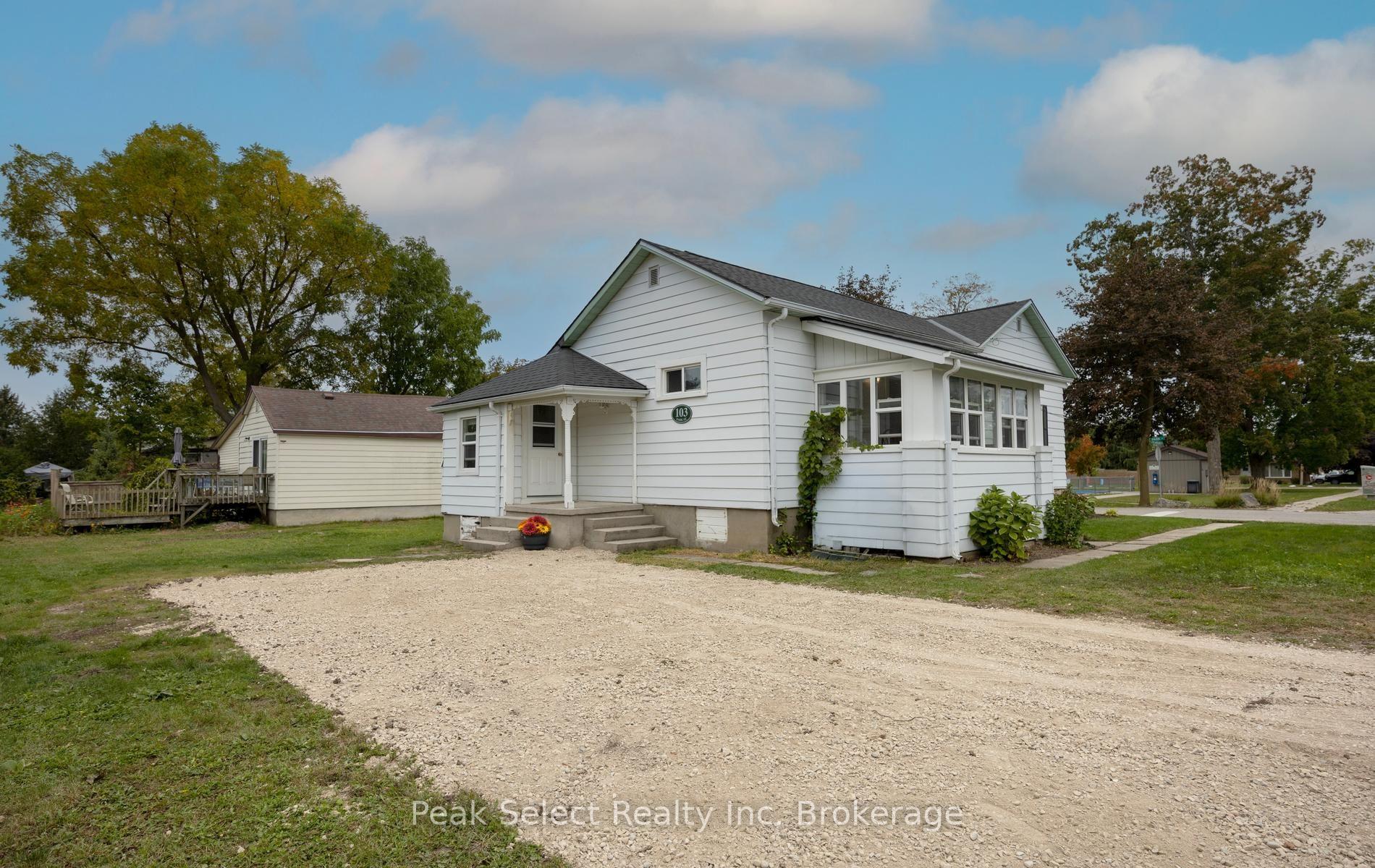 Photo 29 of 103 Park Street, South Huron, Exeter — HOMEH