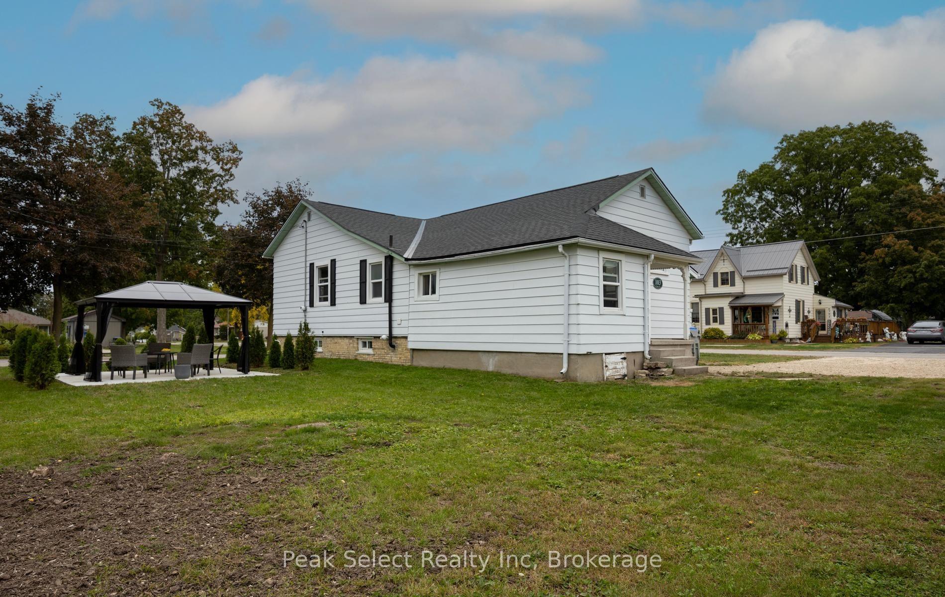 Photo 31 of 103 Park Street, South Huron, Exeter — HOMEH