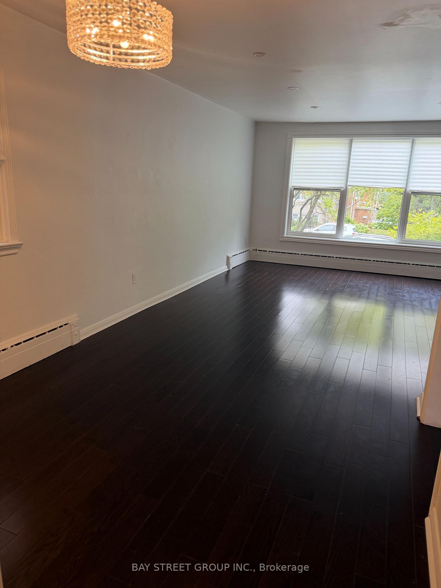 Photo 6 of Unit Main Floor, 2 Rowley Avenue, Toronto, Mount Pleasant East — HOMEH