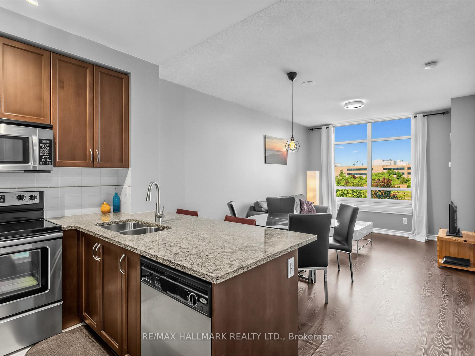 Photo 9 of Unit 303, 9245 Jane Street, Vaughan, Maple — HOMEH