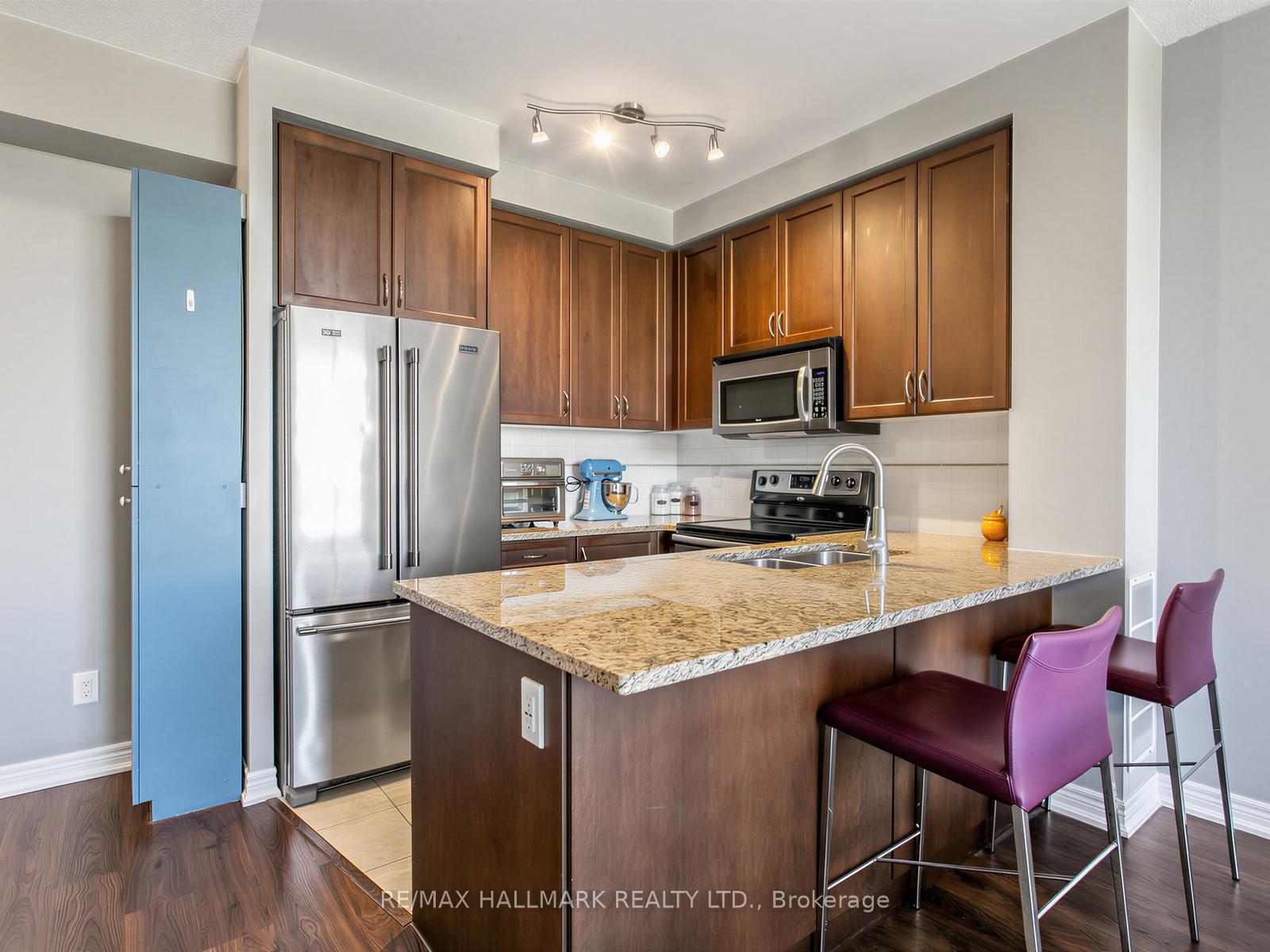 Photo 10 of Unit 303, 9245 Jane Street, Vaughan, Maple — HOMEH