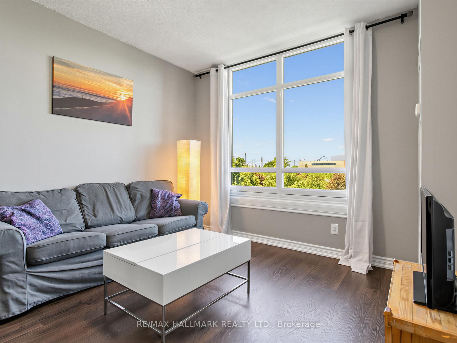 Photo 13 of Unit 303, 9245 Jane Street, Vaughan, Maple — HOMEH