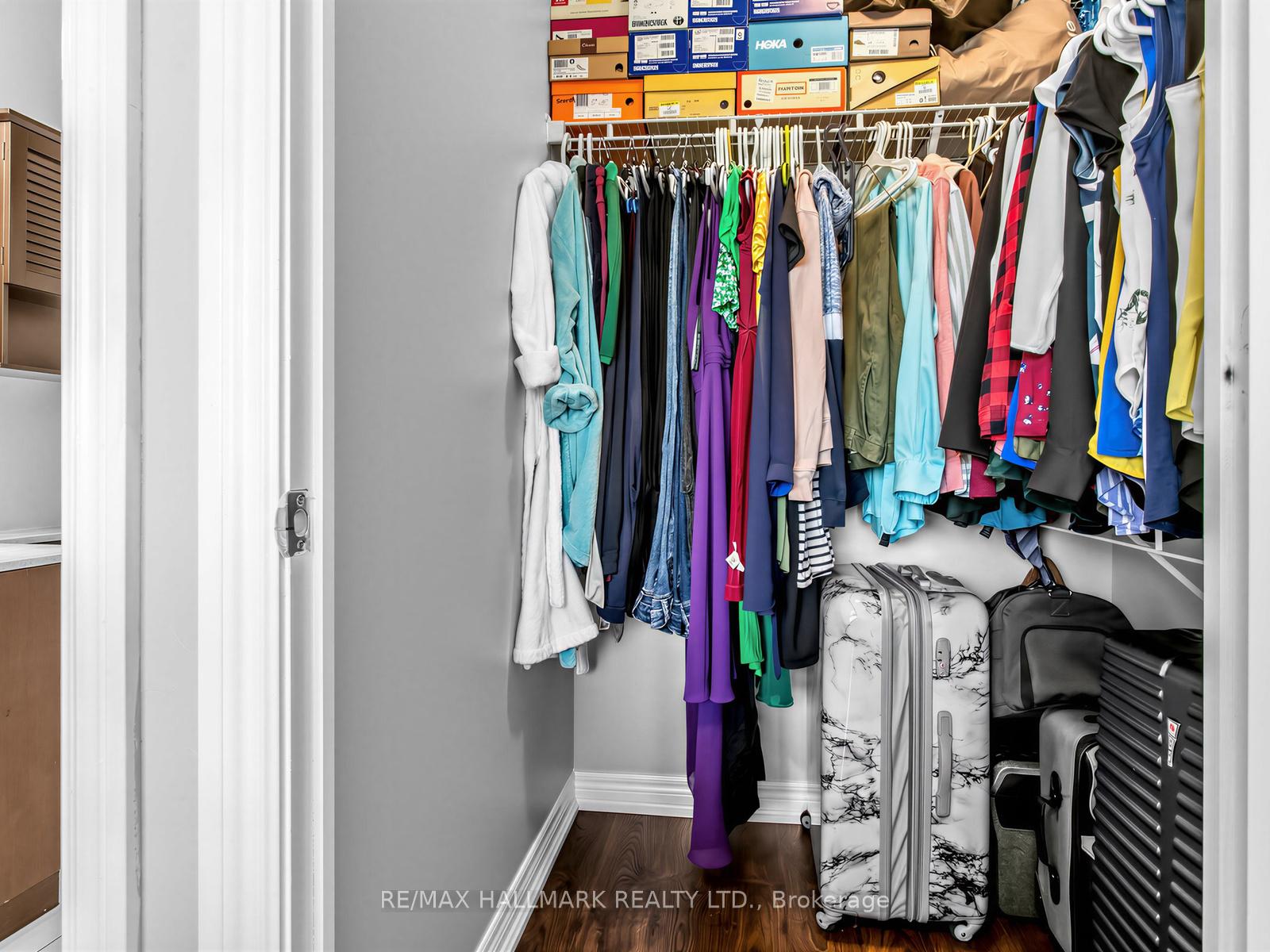 Photo 17 of Unit 303, 9245 Jane Street, Vaughan, Maple — HOMEH