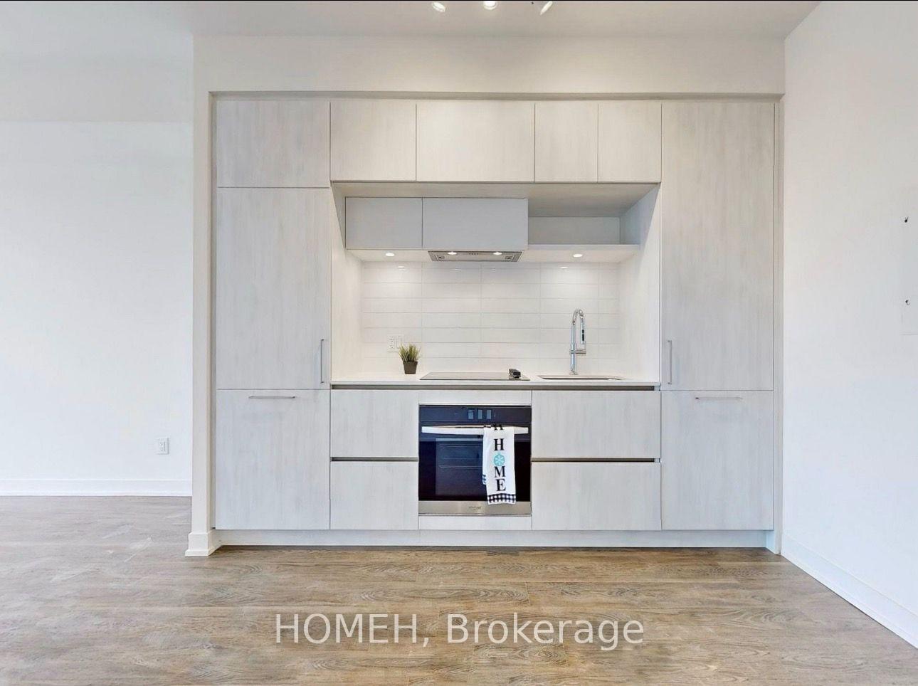 Photo 2 of Unit 224, 2 David Eyer Road, Richmond Hill, Rural Richmond Hill — HOMEH