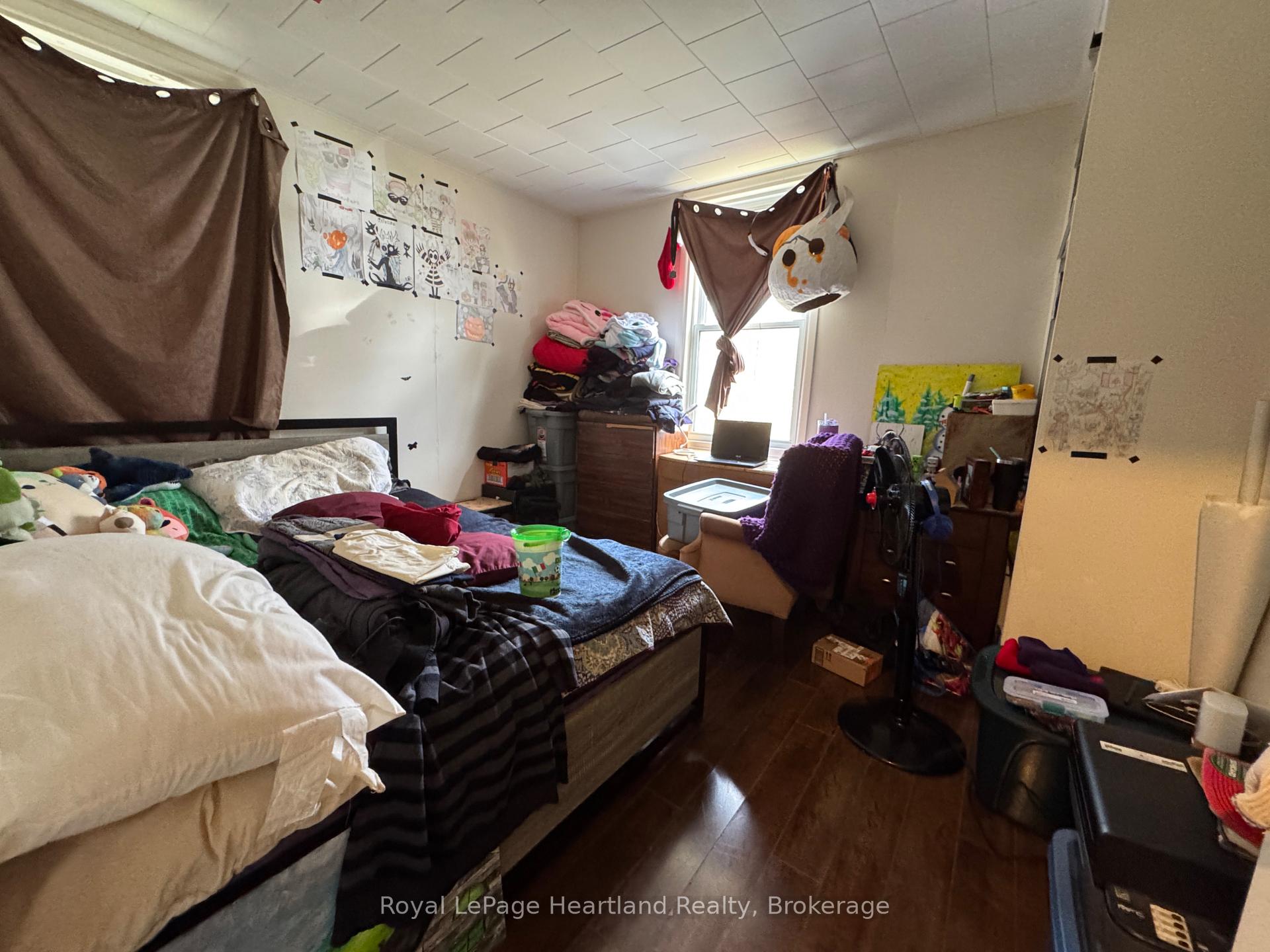 Photo 4 of 635 Yonge Street, Minto — HOMEH