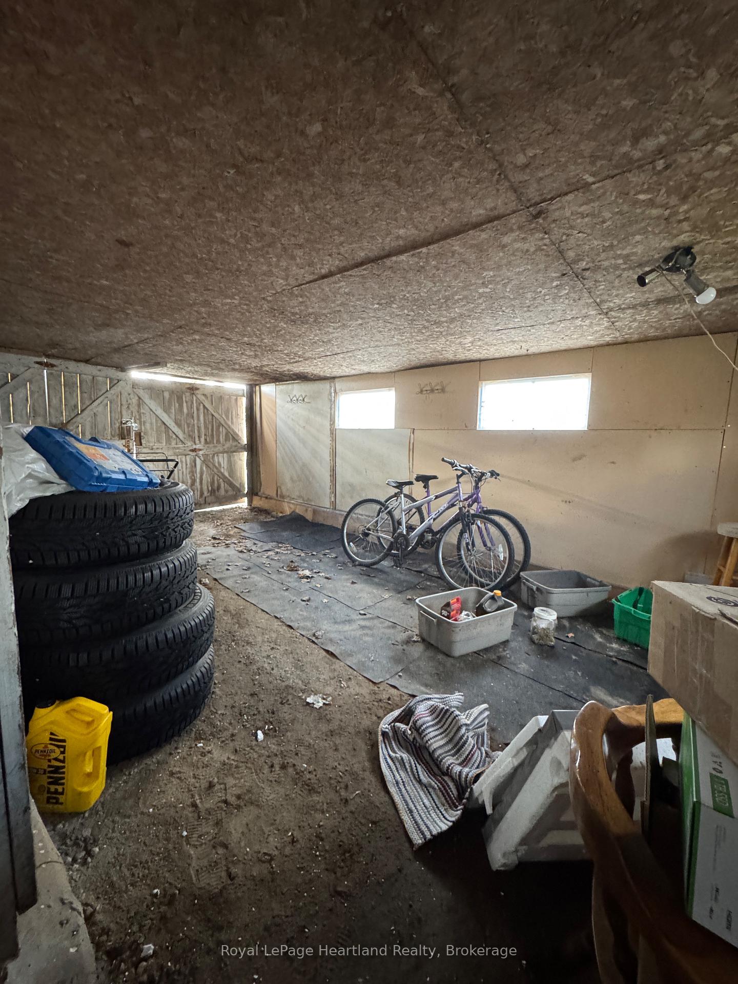 Photo 7 of 635 Yonge Street, Minto — HOMEH