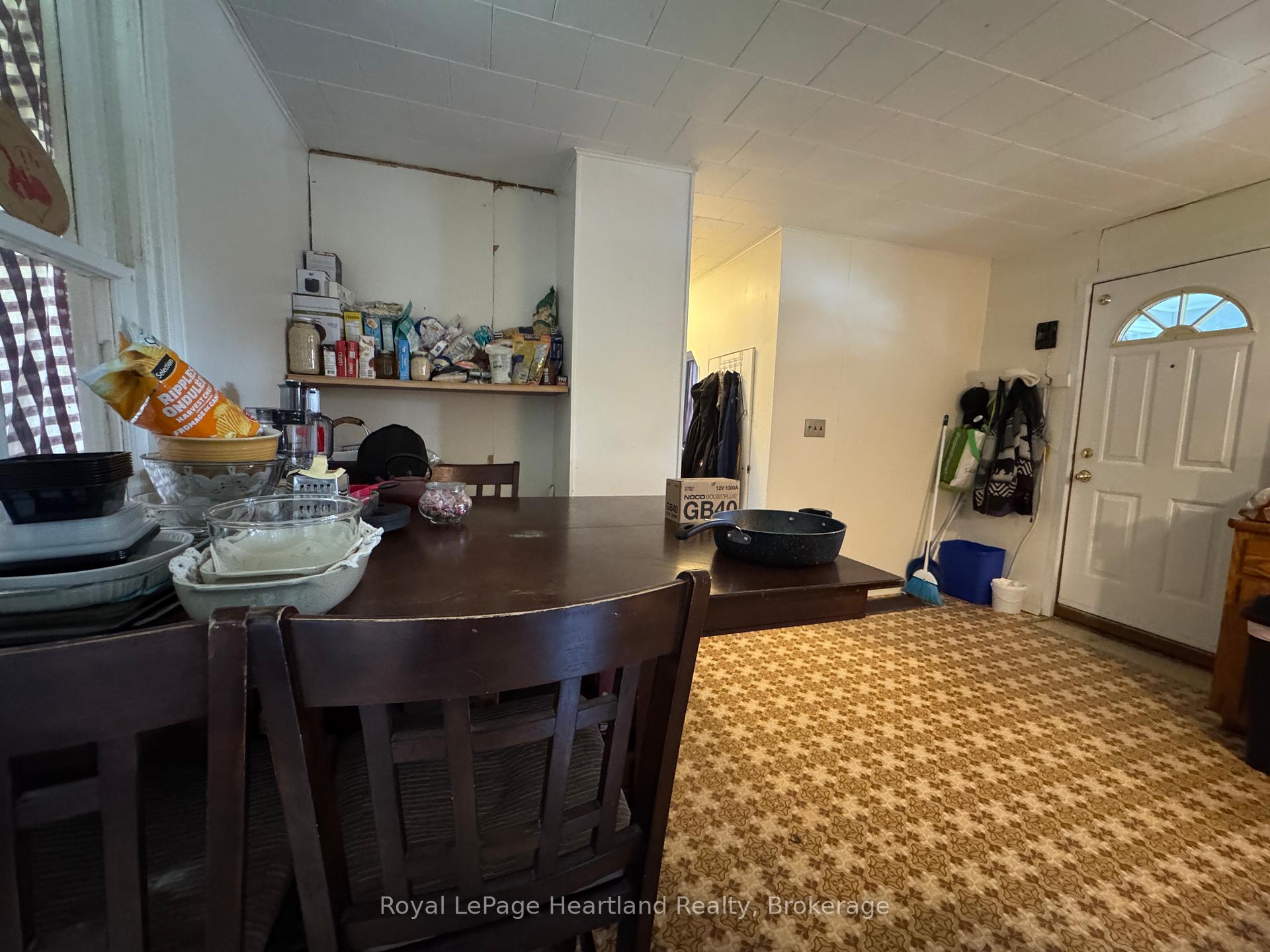 Photo 8 of 635 Yonge Street, Minto — HOMEH