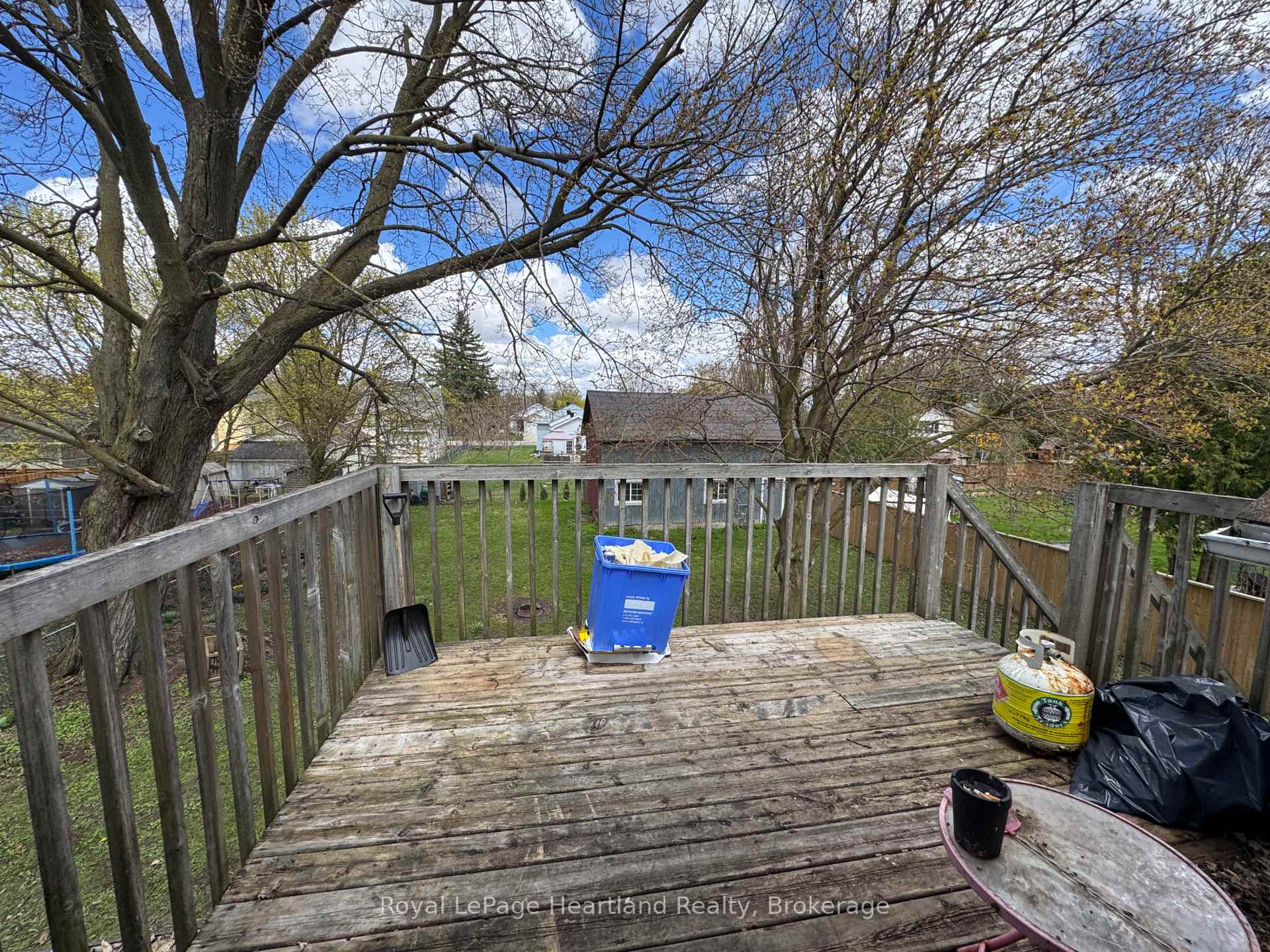 Photo 10 of 635 Yonge Street, Minto — HOMEH
