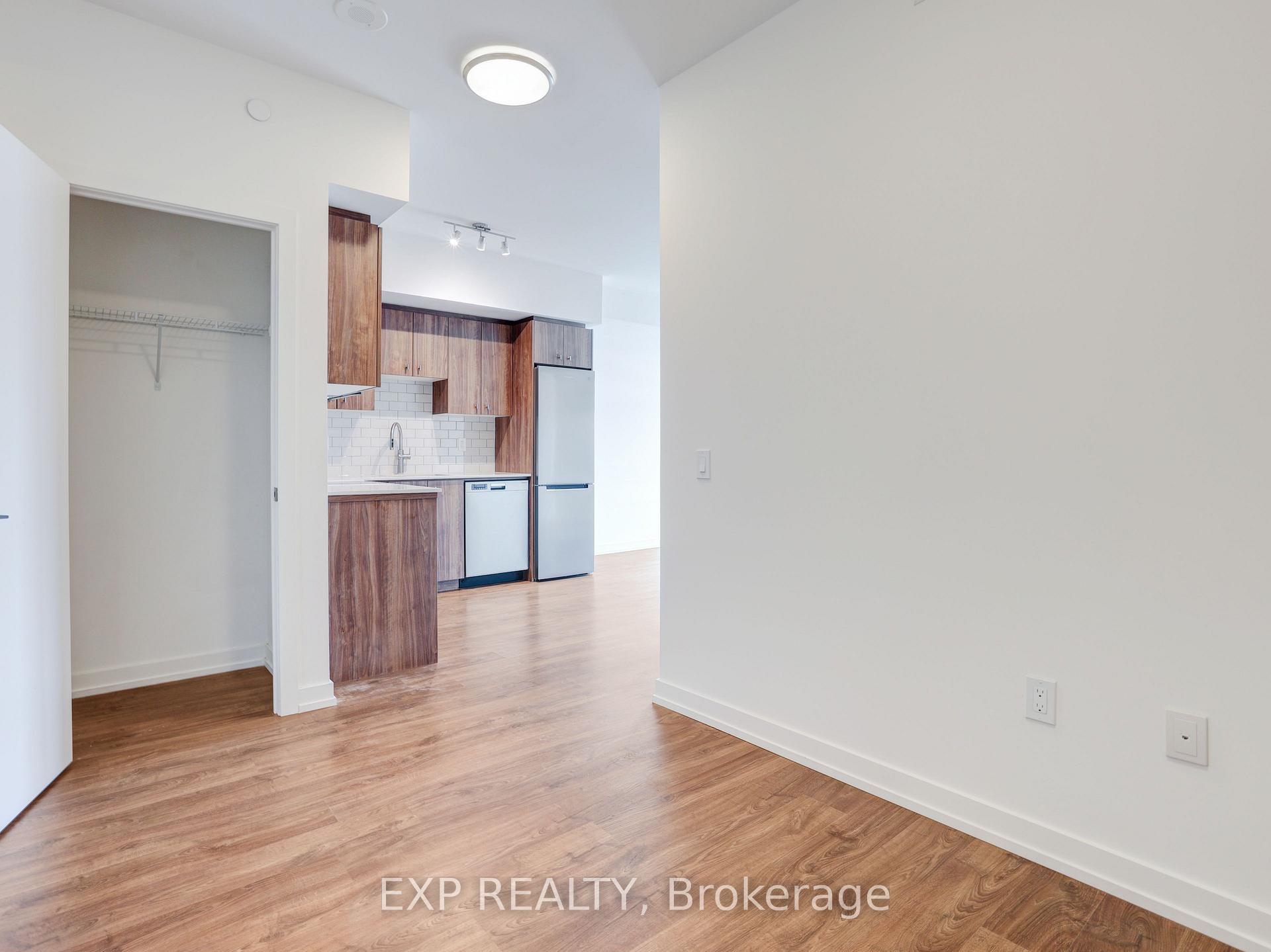 Photo 7 of Unit 708, 15 Wellington Street S, Kitchener, Cherry Hill — HOMEH