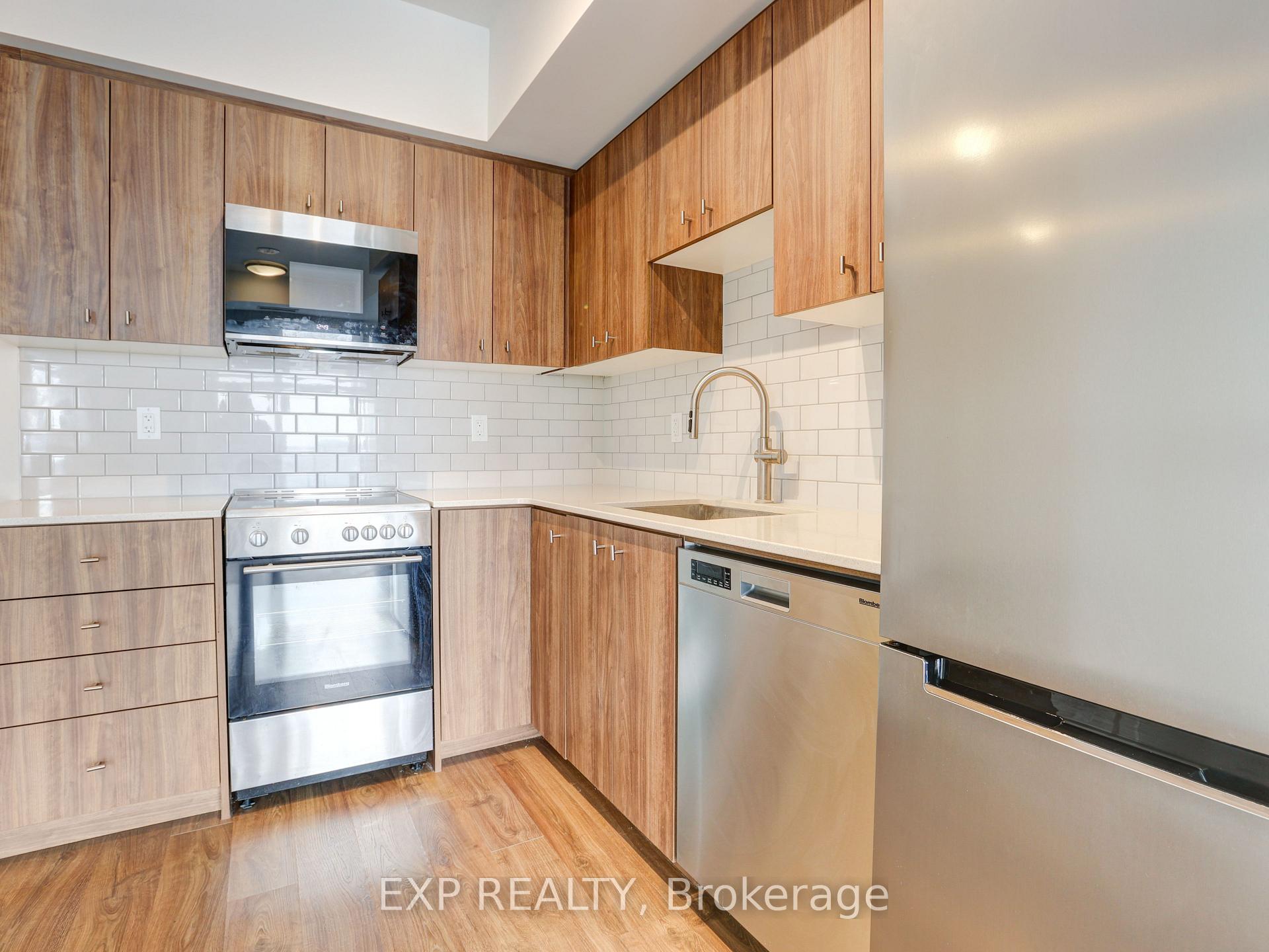 Photo 11 of Unit 708, 15 Wellington Street S, Kitchener, Cherry Hill — HOMEH