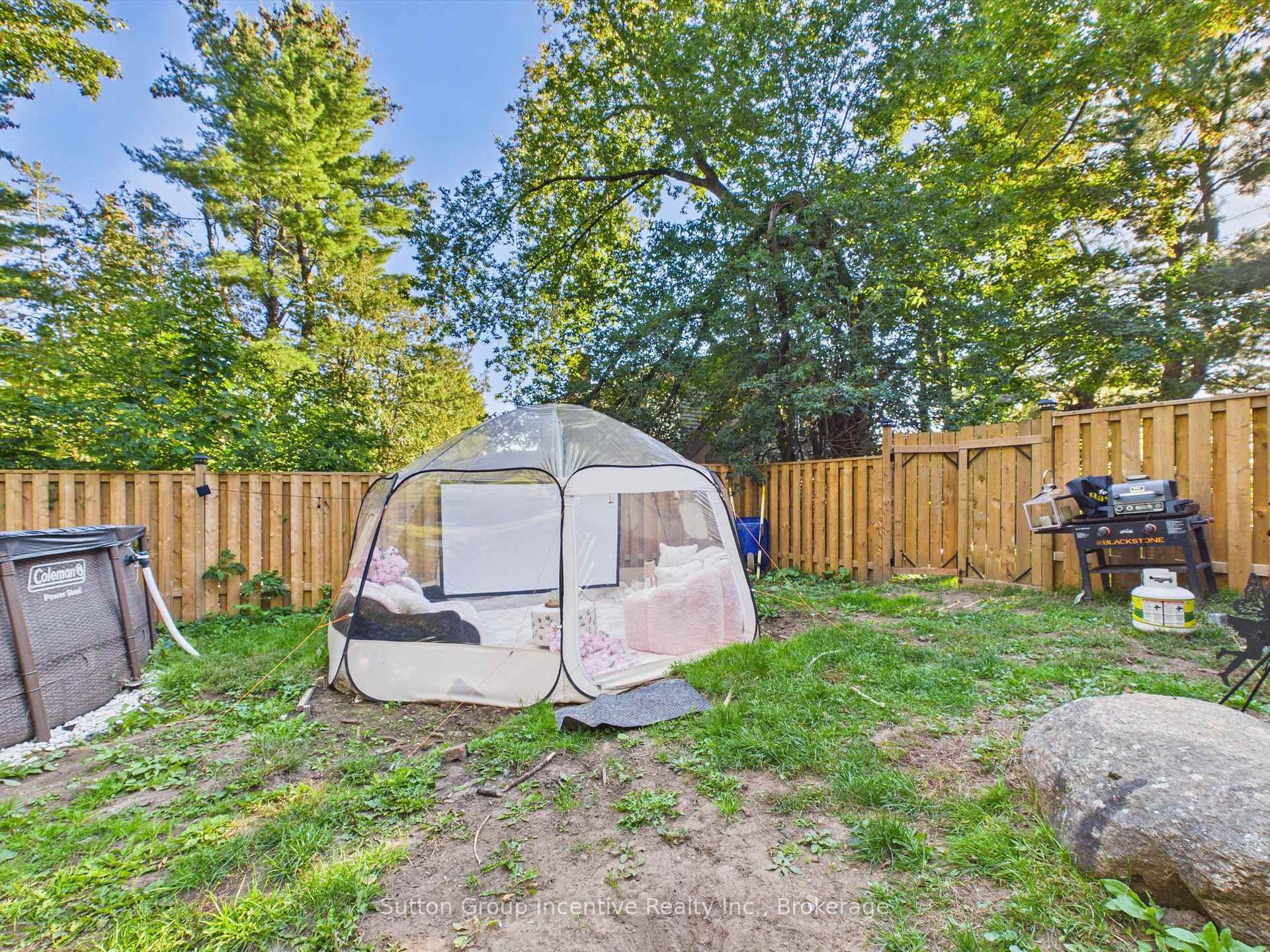 Photo 11 of 57 woodward Street, Bracebridge — HOMEH