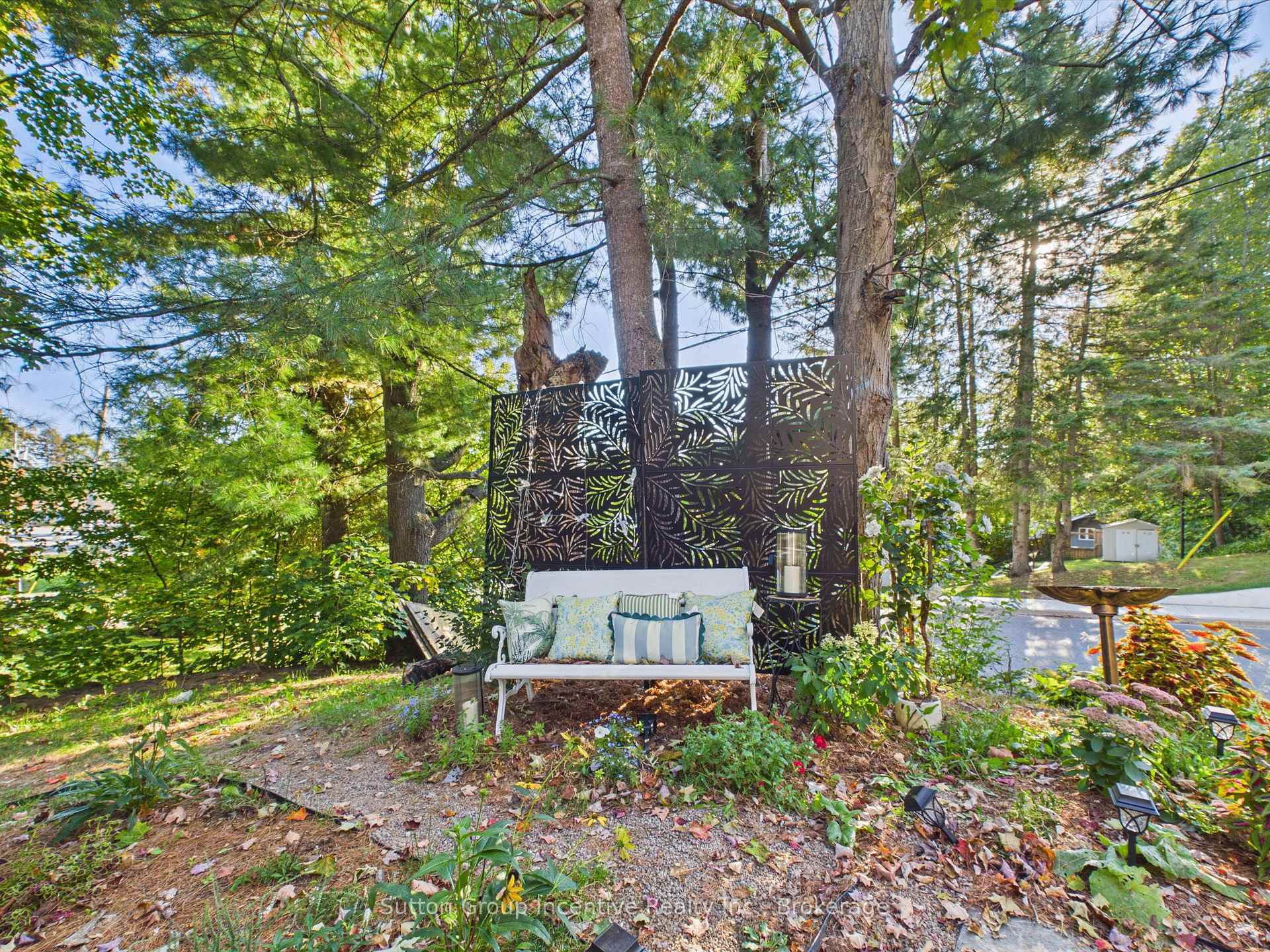 Photo 43 of 57 woodward Street, Bracebridge — HOMEH